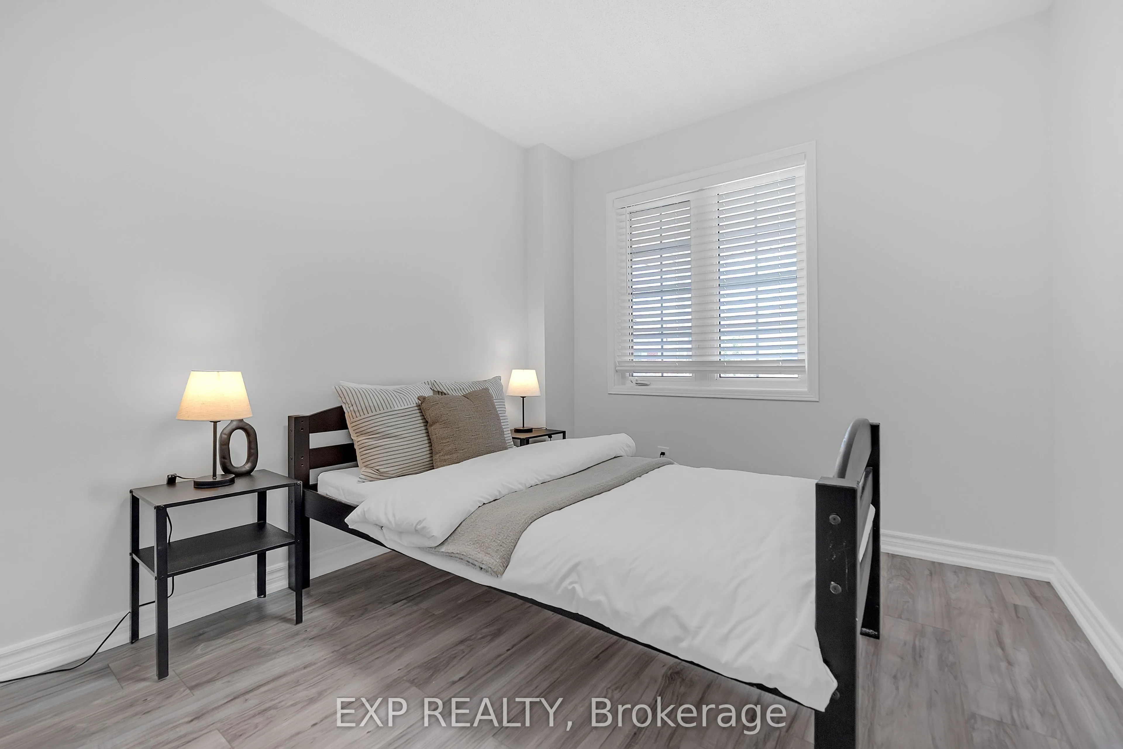 212 Shadow Place