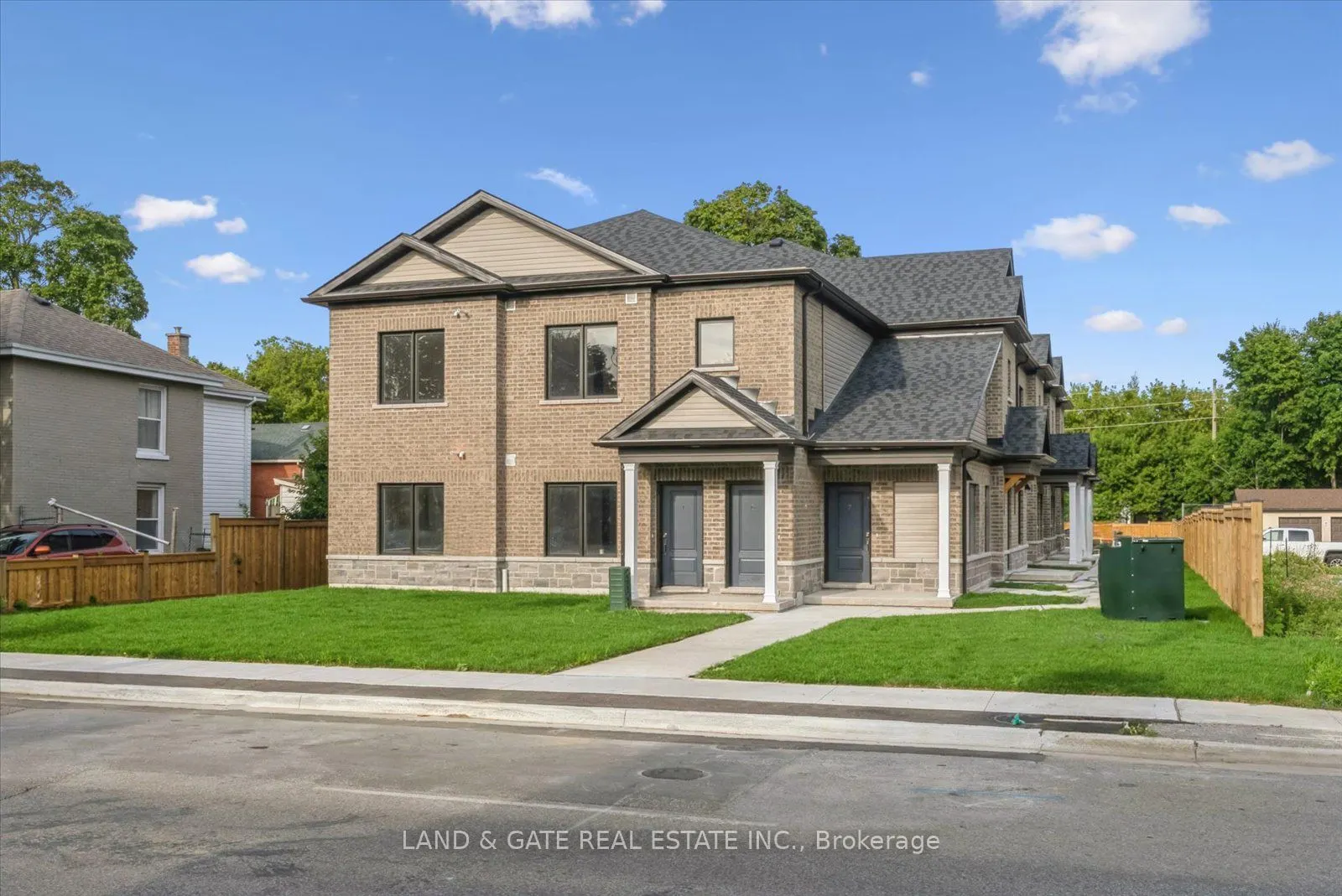 223 Albert Street, #3