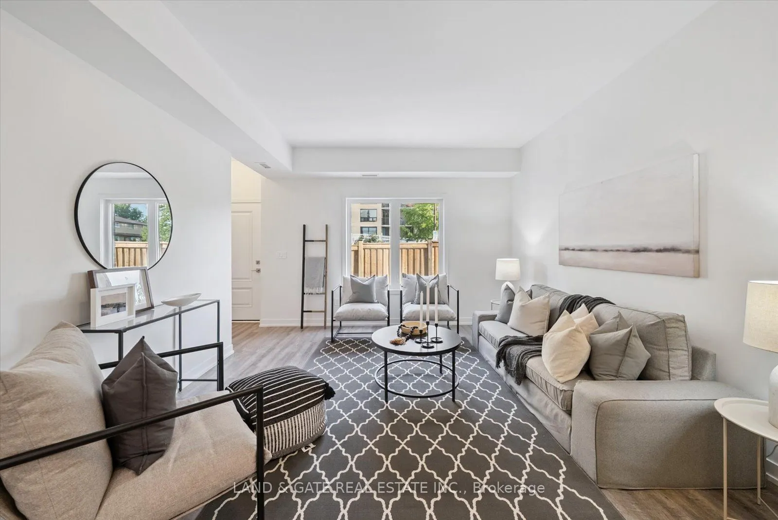 223 Albert Street, #3