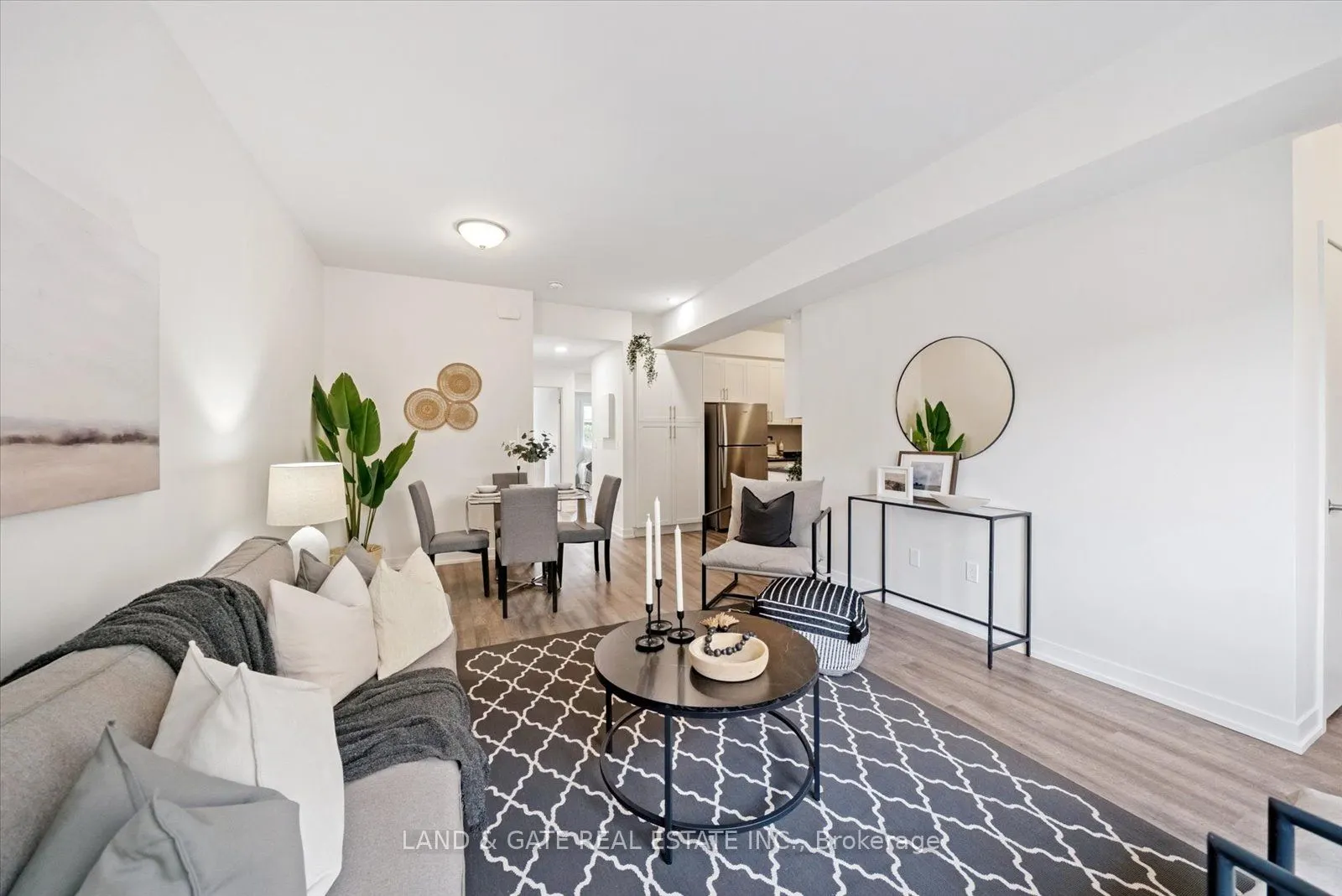 223 Albert Street, #3