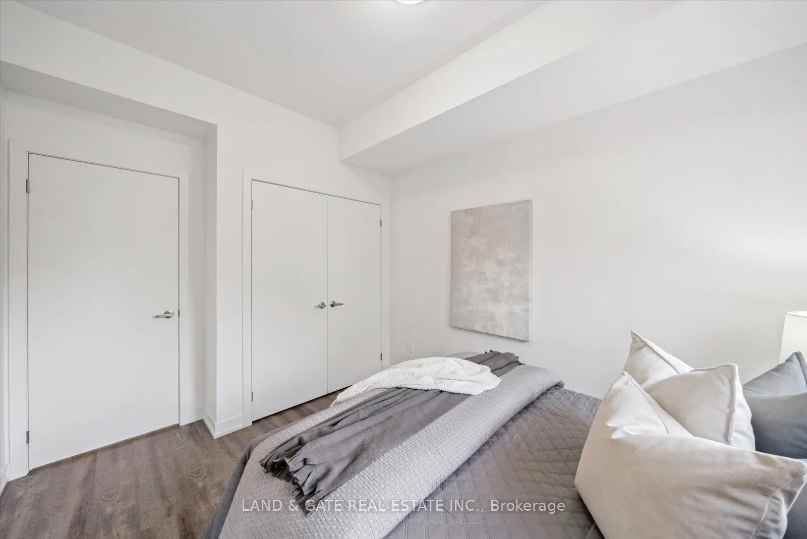 223 Albert Street, #3