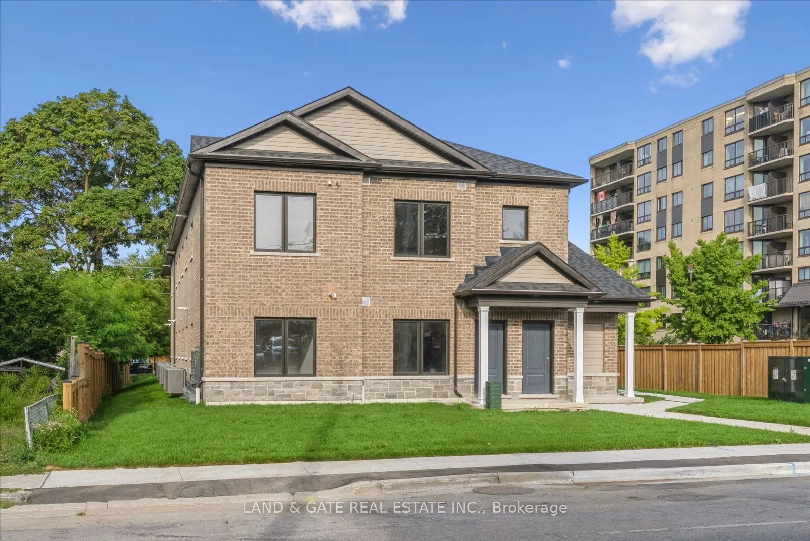 223 Albert Street, #3