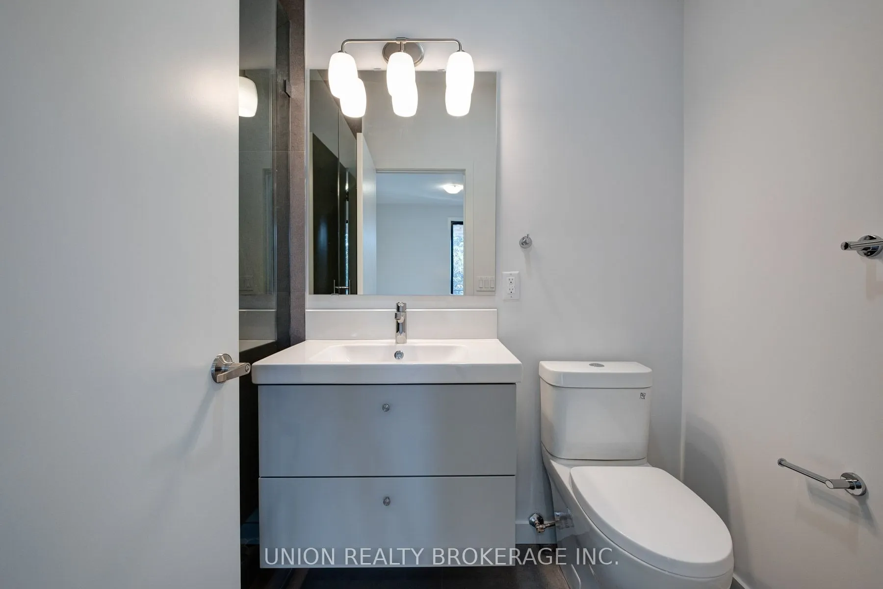 506 Scarborough Road, #Main Floor
