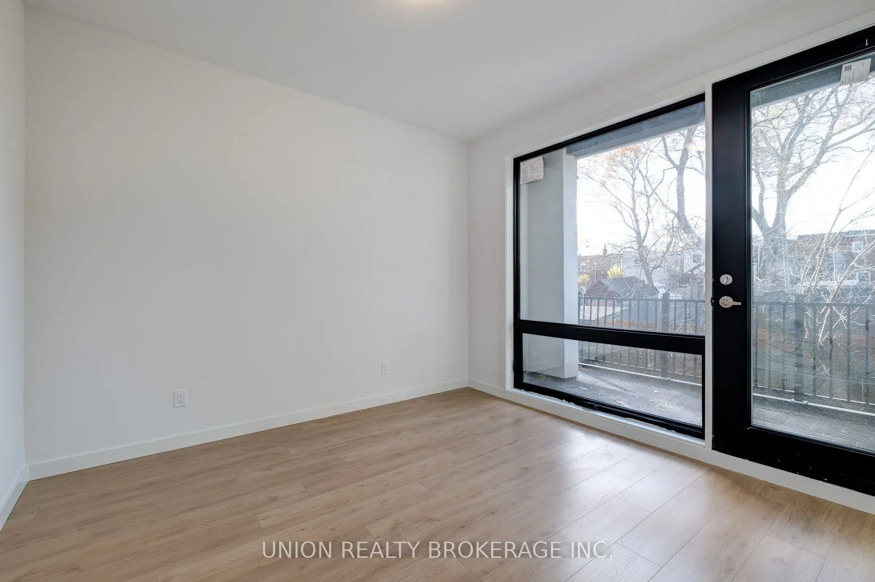 506 Scarborough Road, #Main Floor