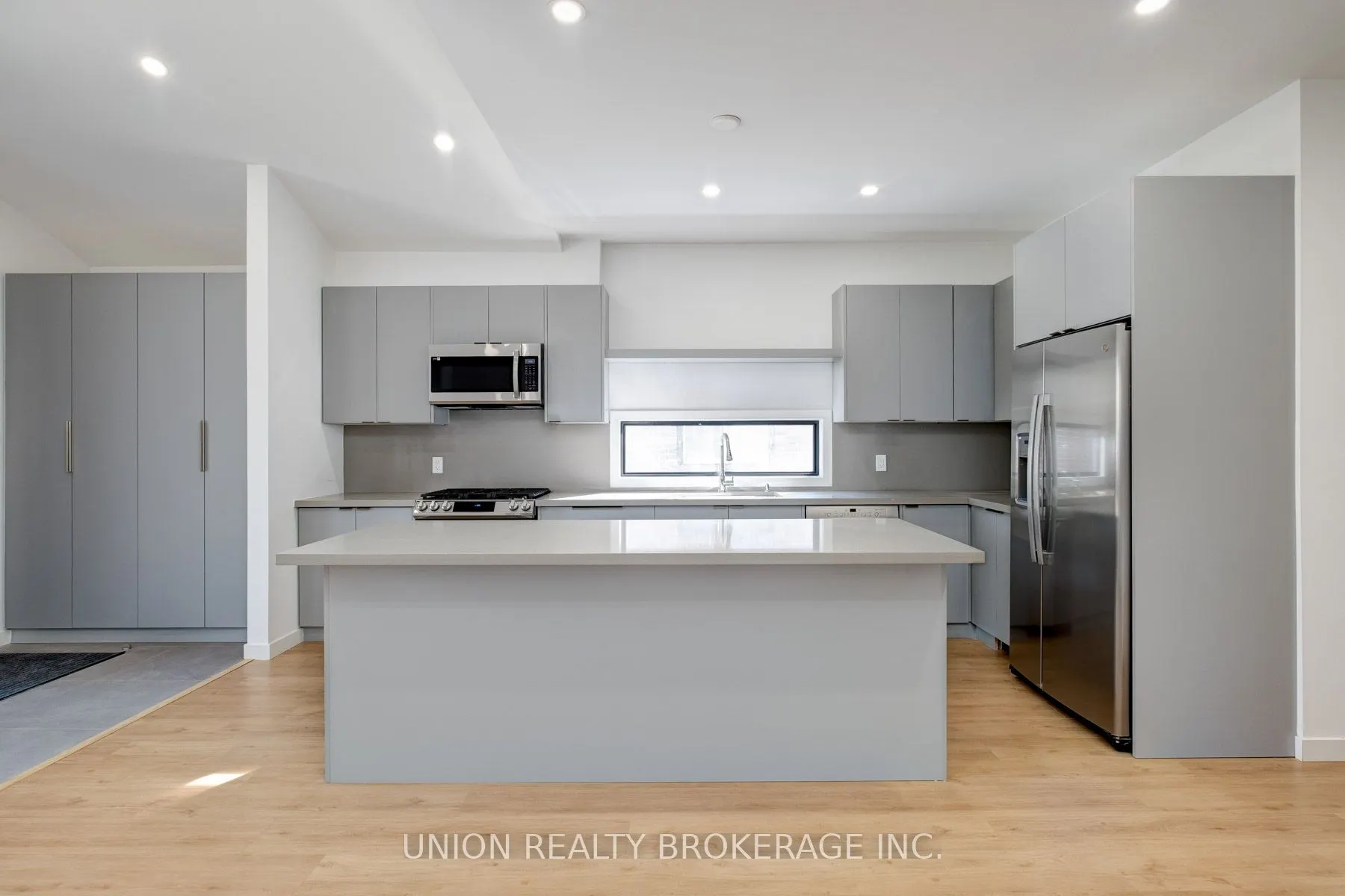 506 Scarborough Road, #Main Floor