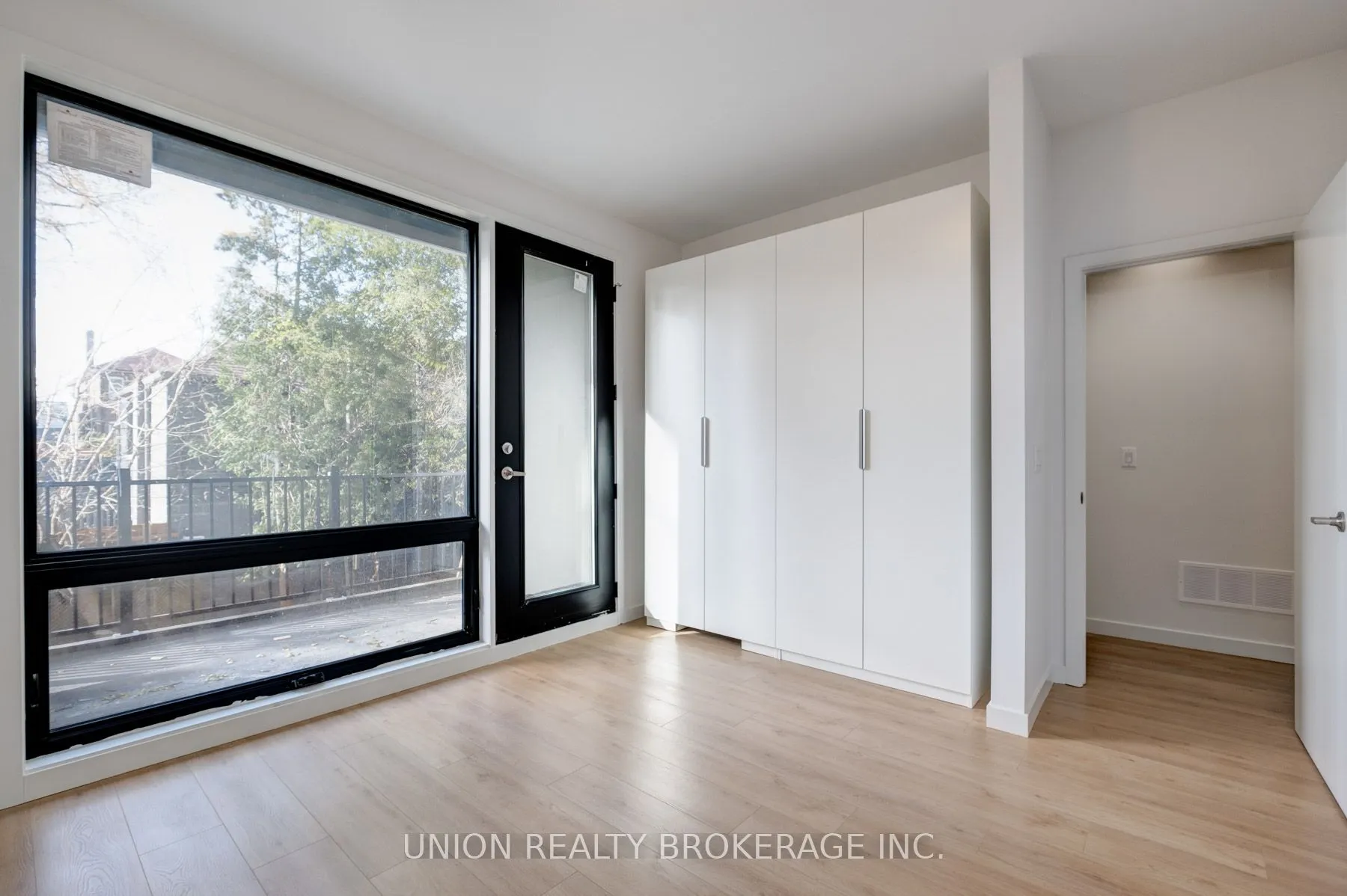 506 Scarborough Road, #Main Floor