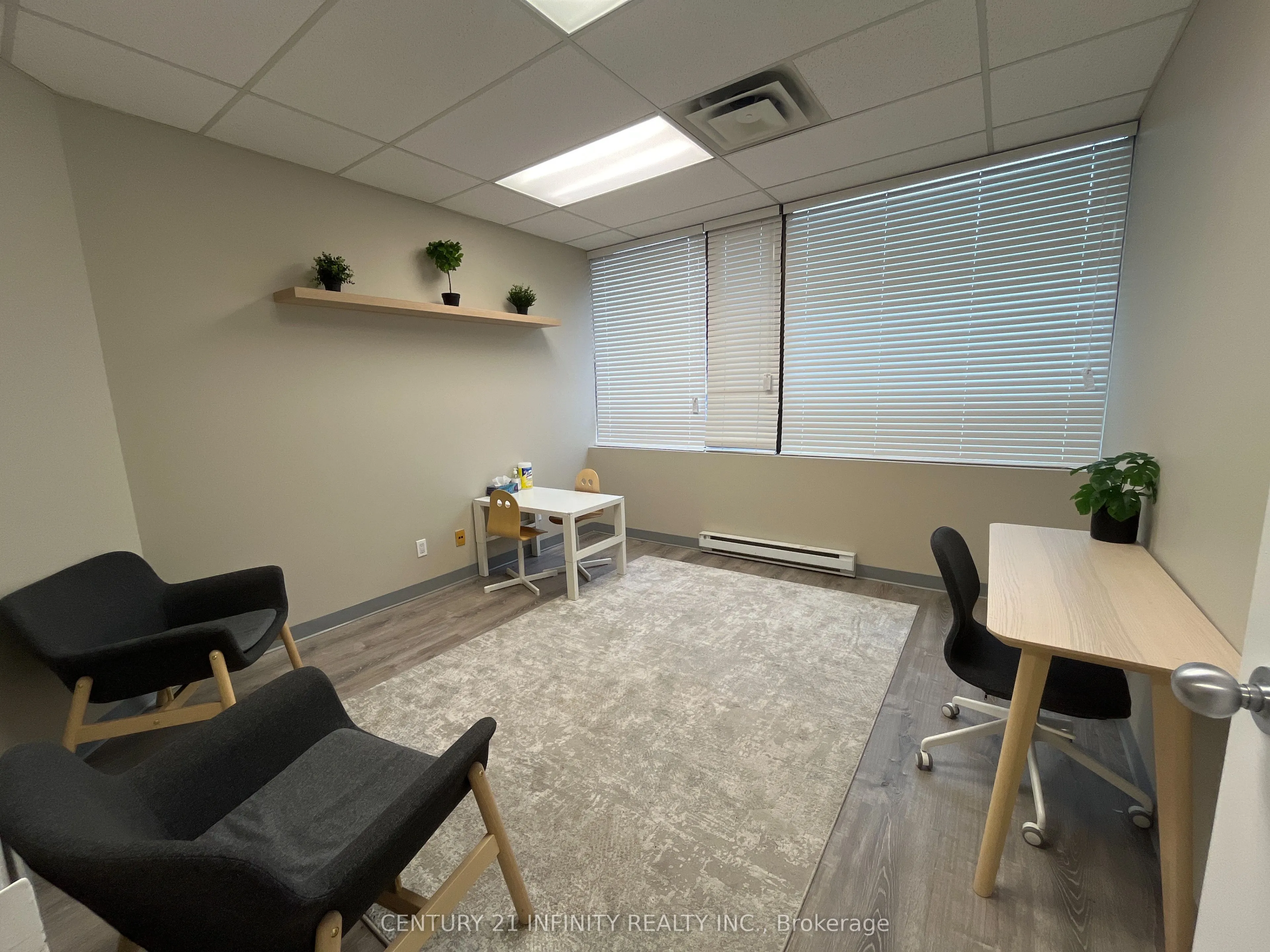 601 Harwood Avenue S, #207