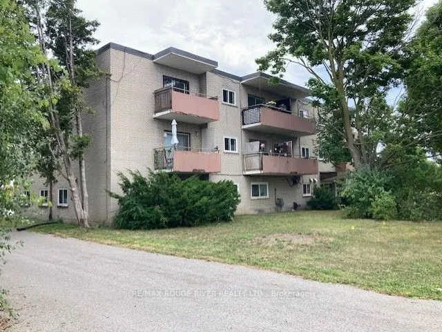 102 Front Street E