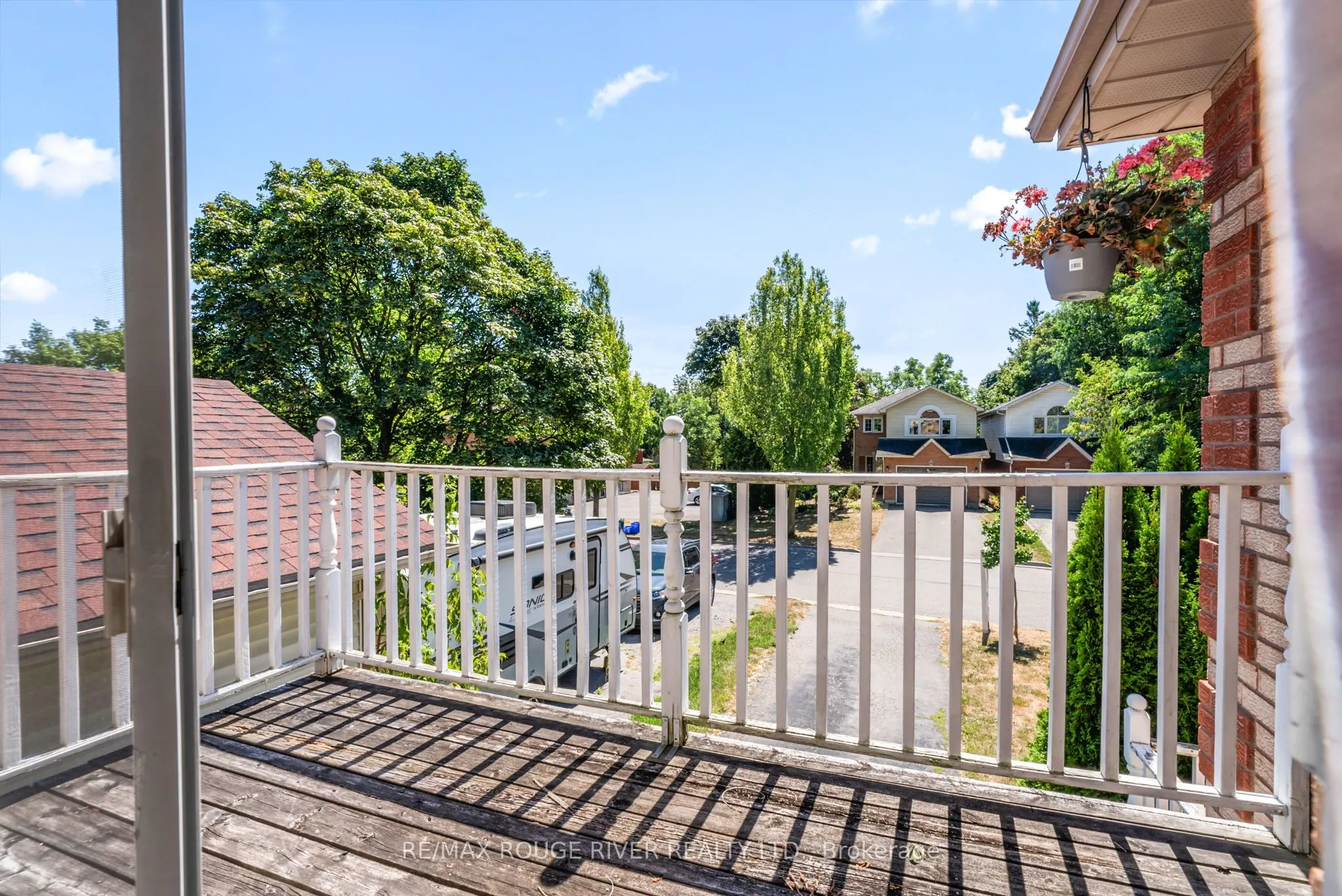 16 Borland Court