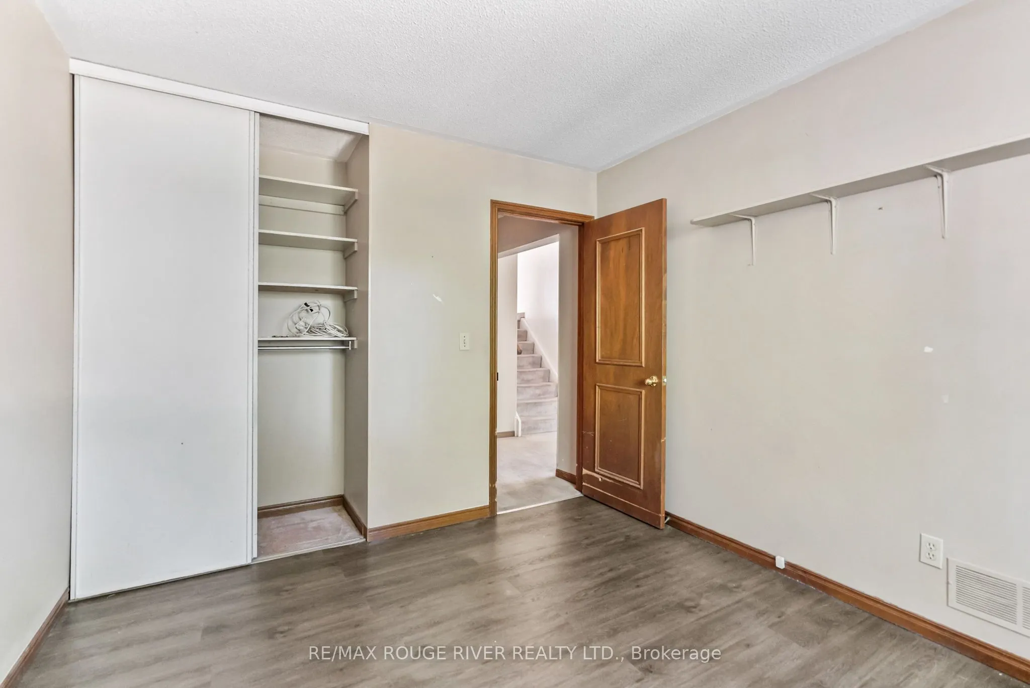 16 Borland Court