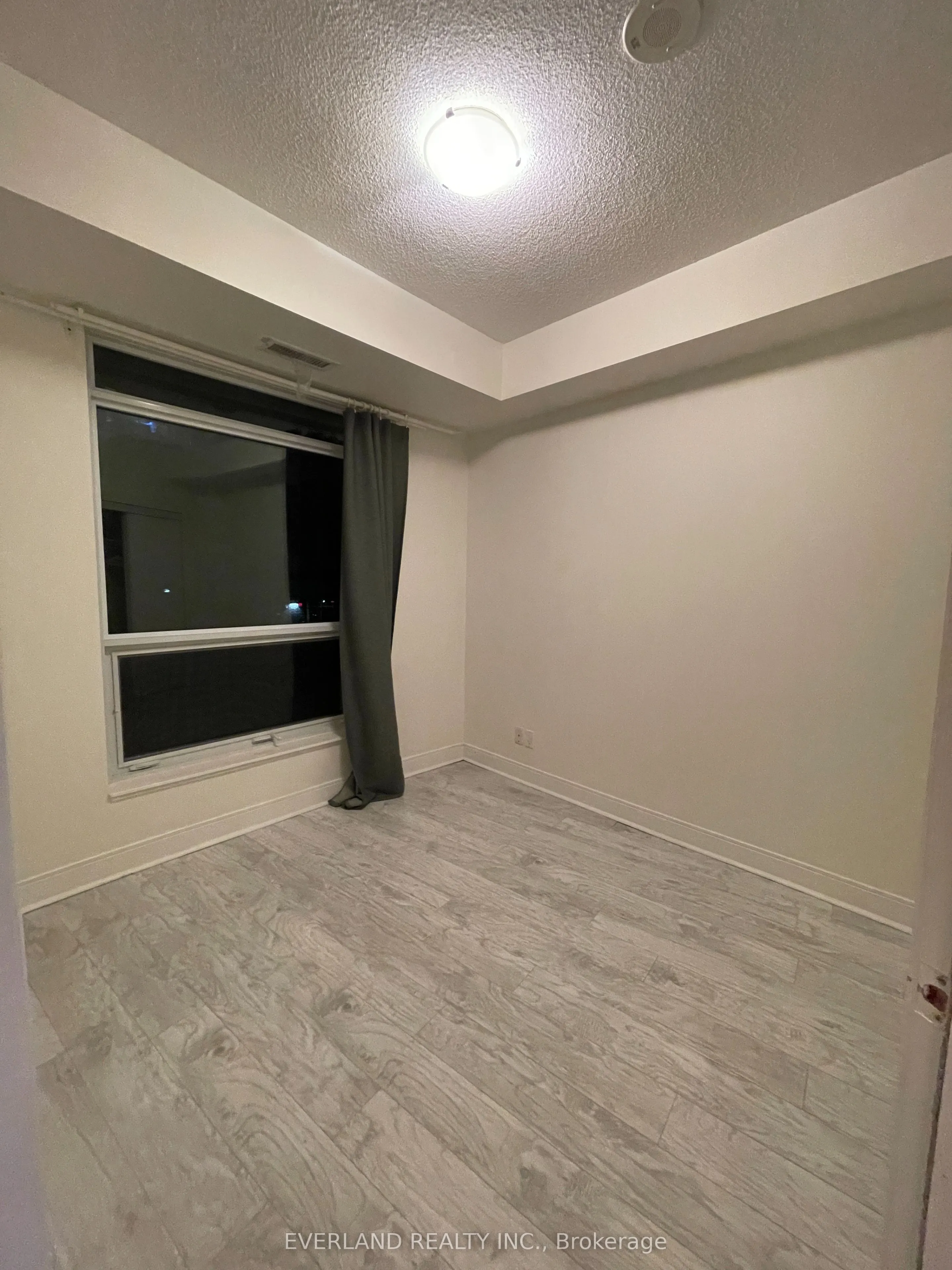 125 Village Green Square, #610