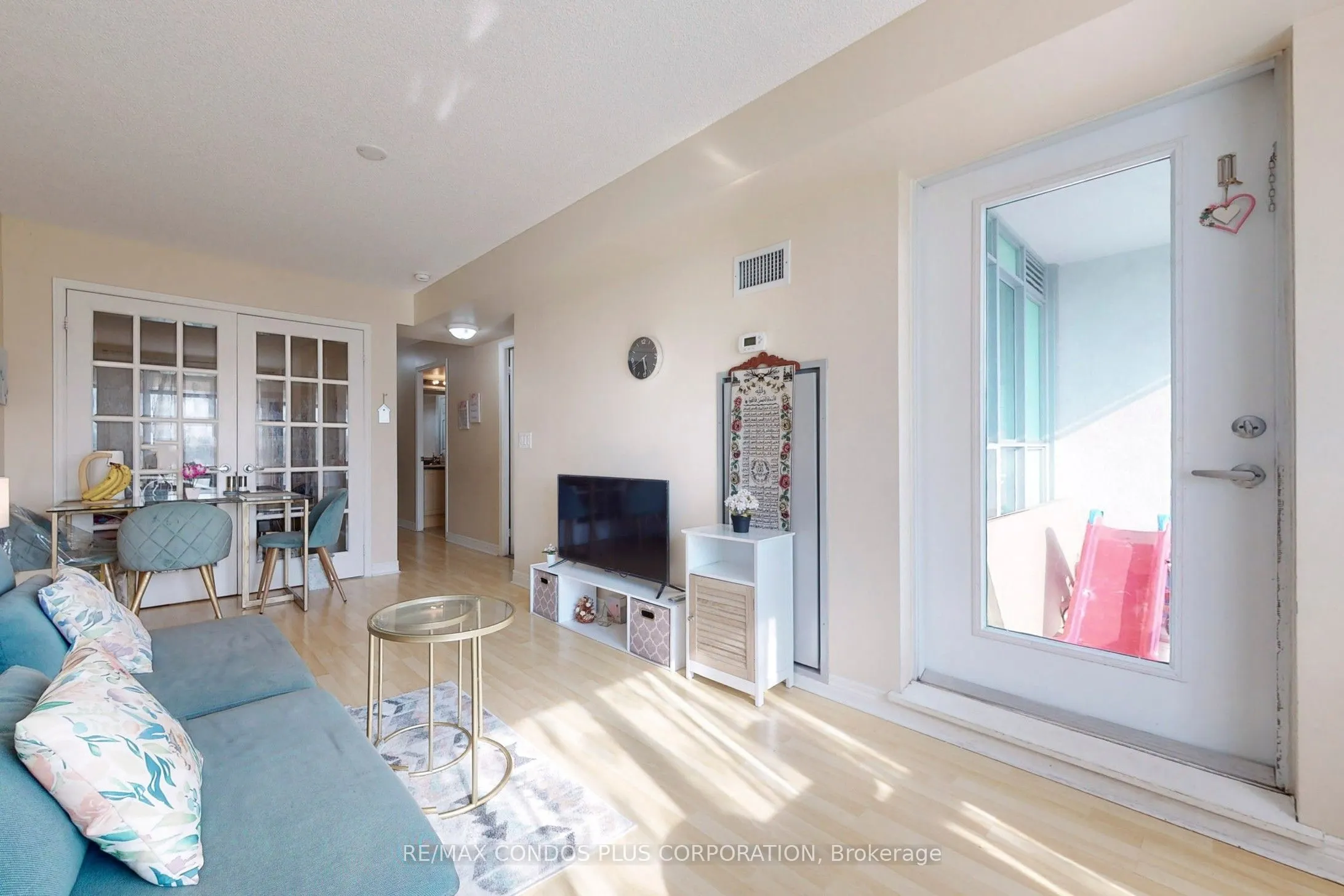 60 Fairfax Crescent, #315