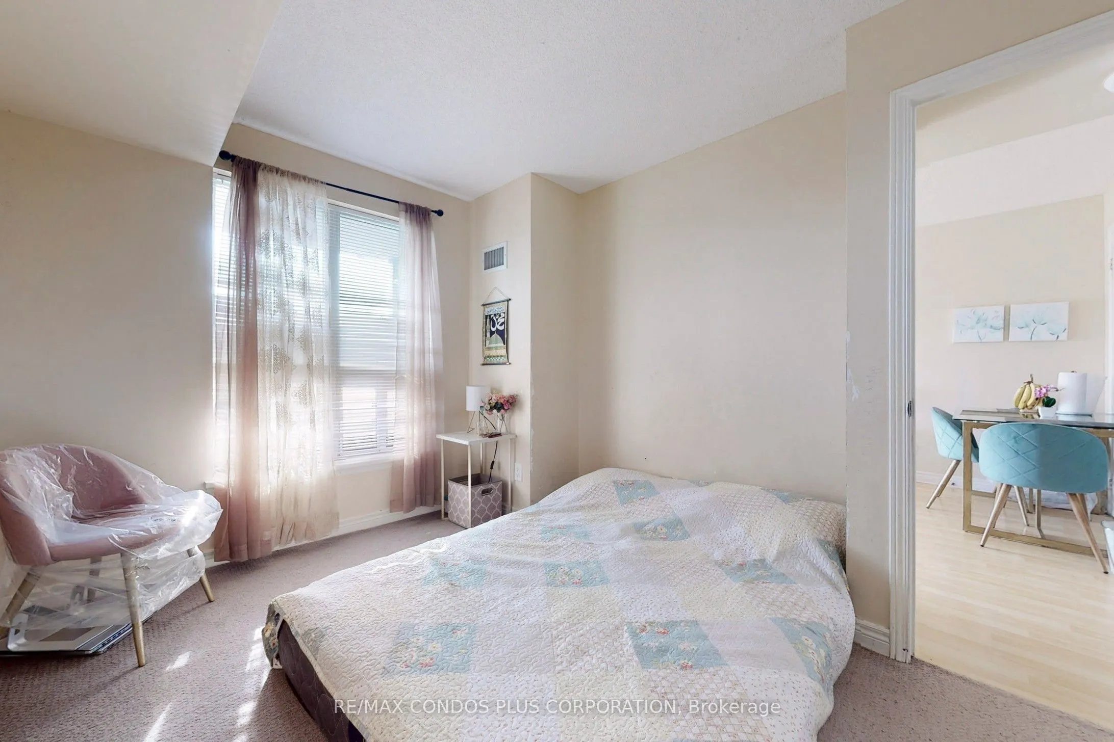 60 Fairfax Crescent, #315