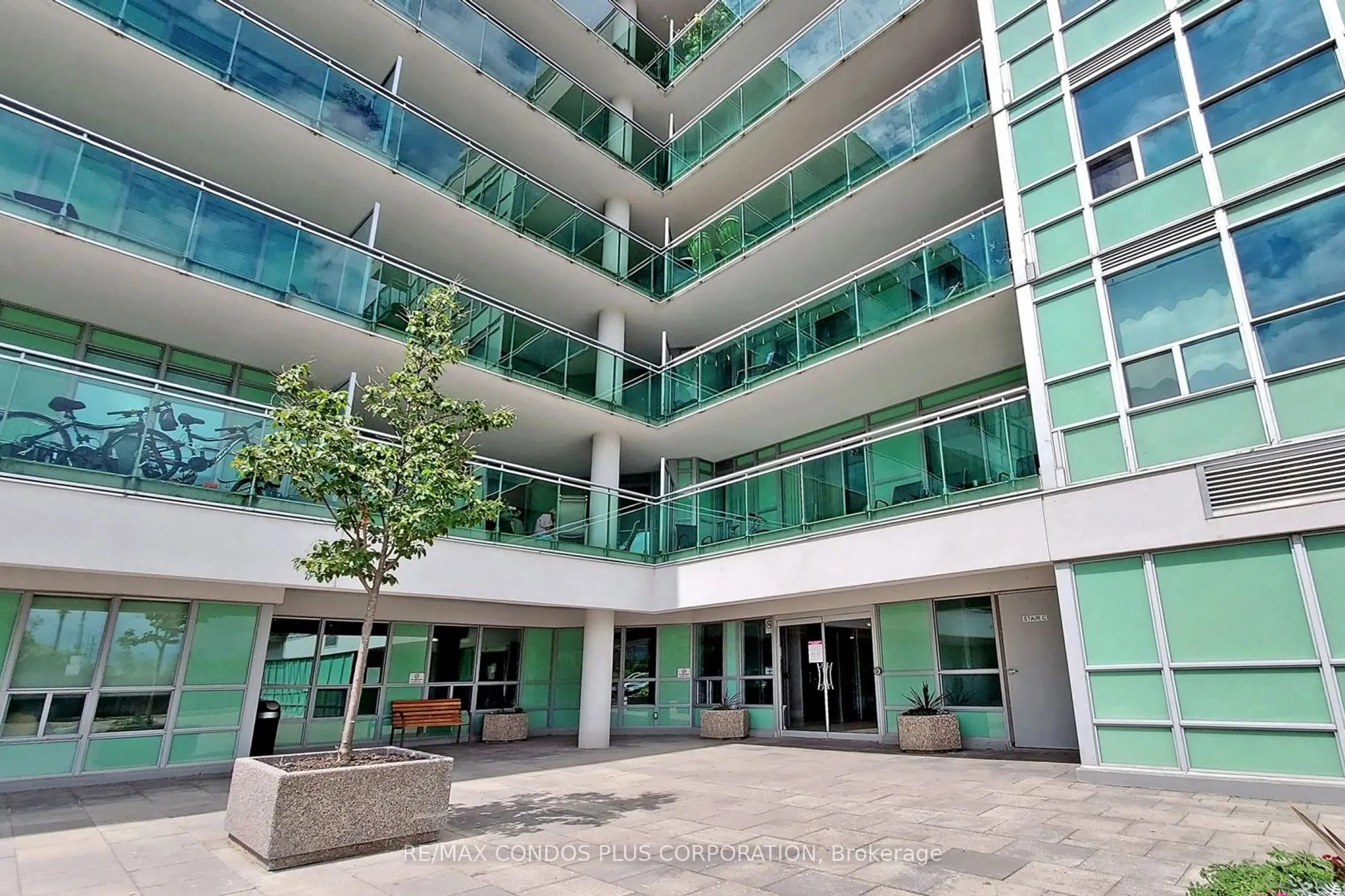 60 Fairfax Crescent, #315