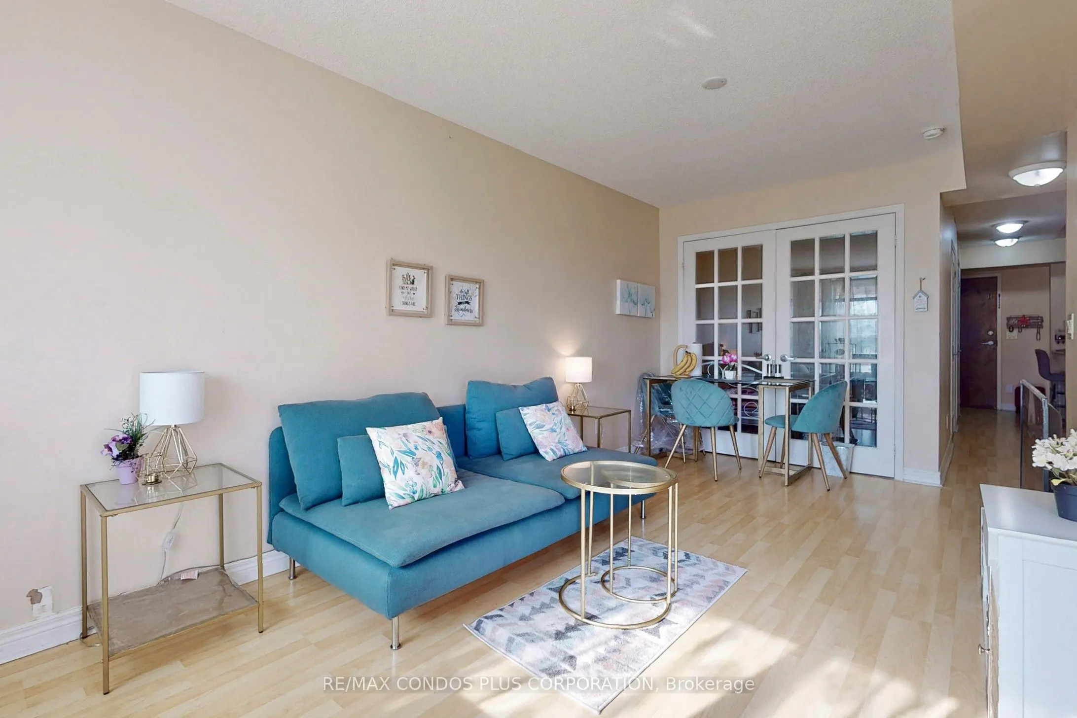 60 Fairfax Crescent, #315