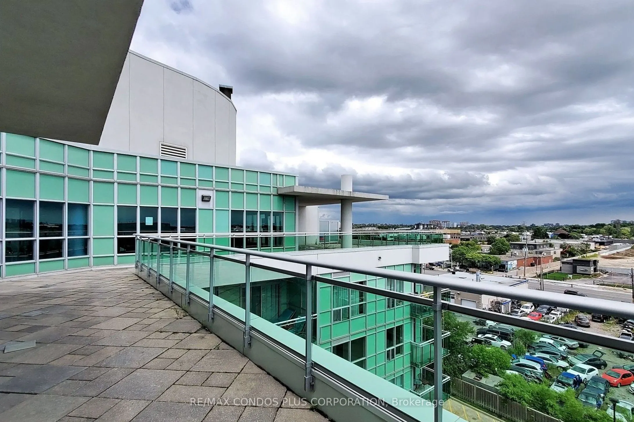 60 Fairfax Crescent, #315