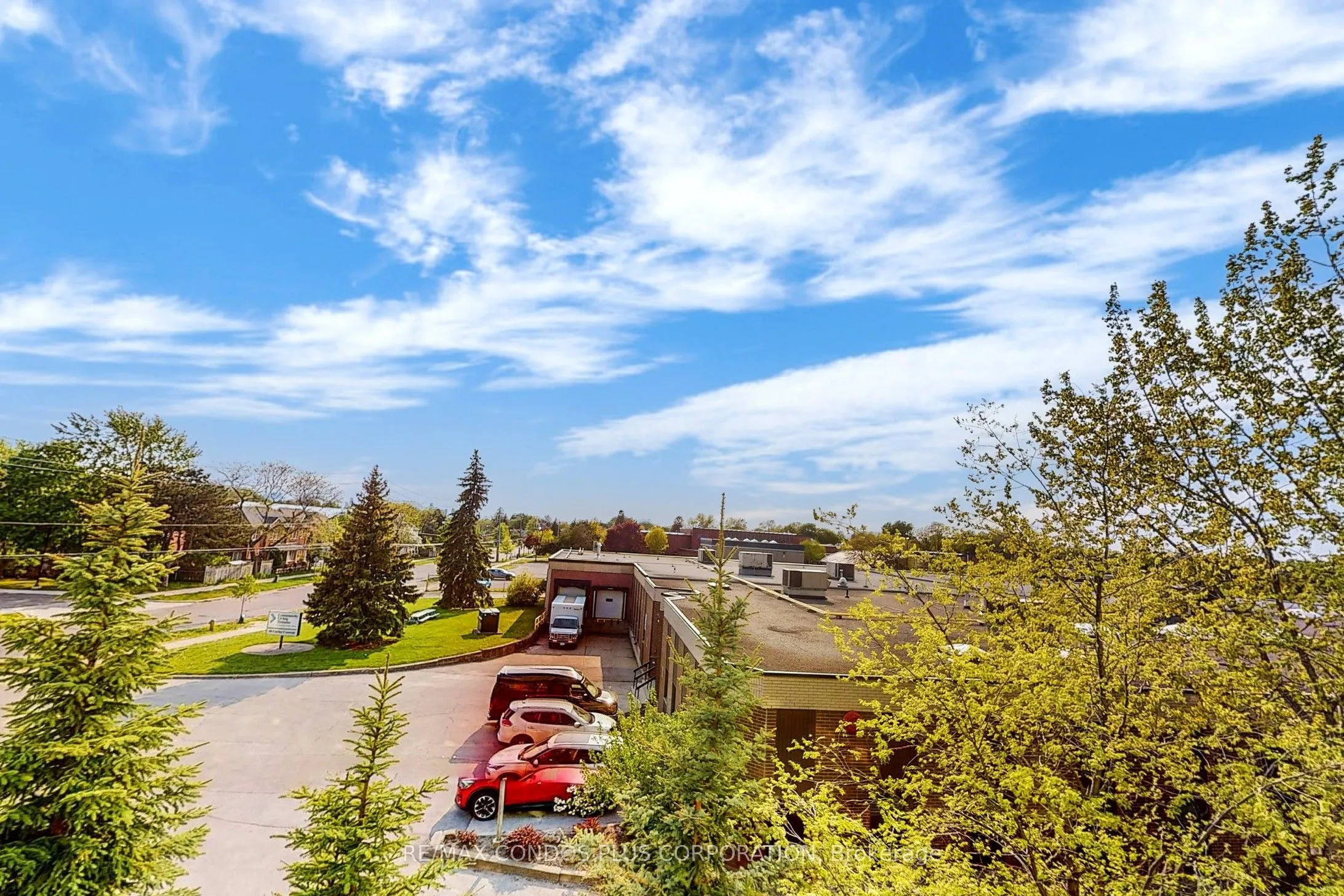 60 Fairfax Crescent, #315