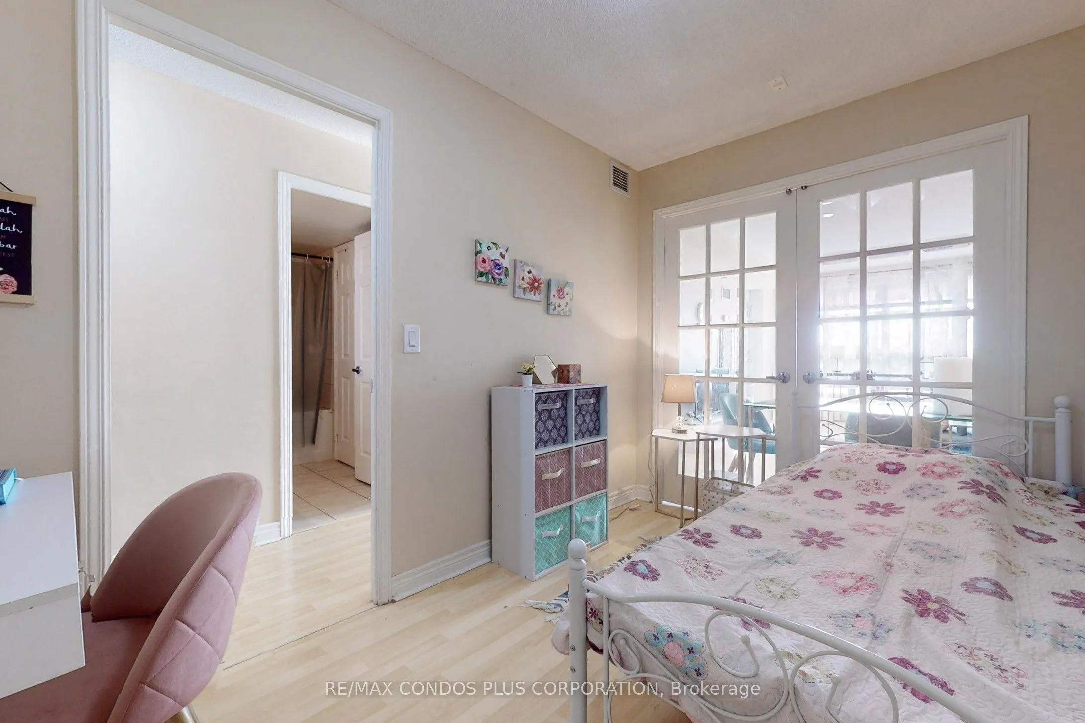 60 Fairfax Crescent, #315