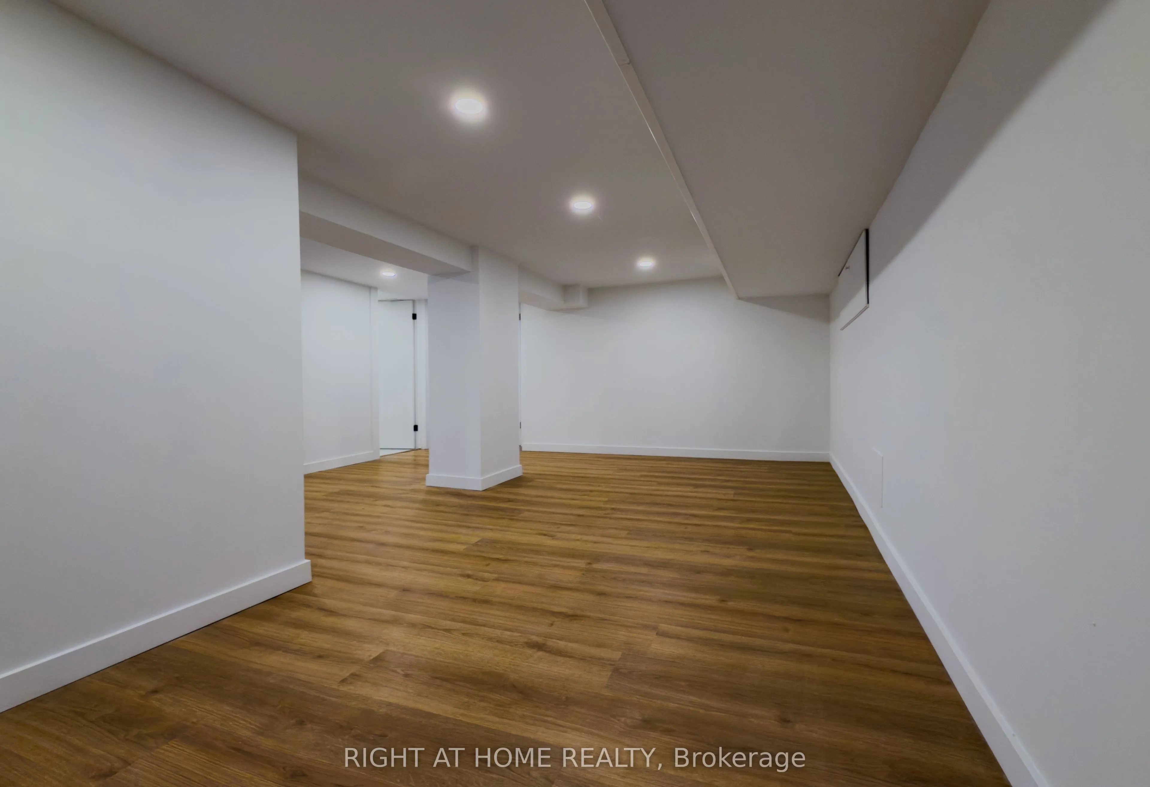 32 Brenton Street