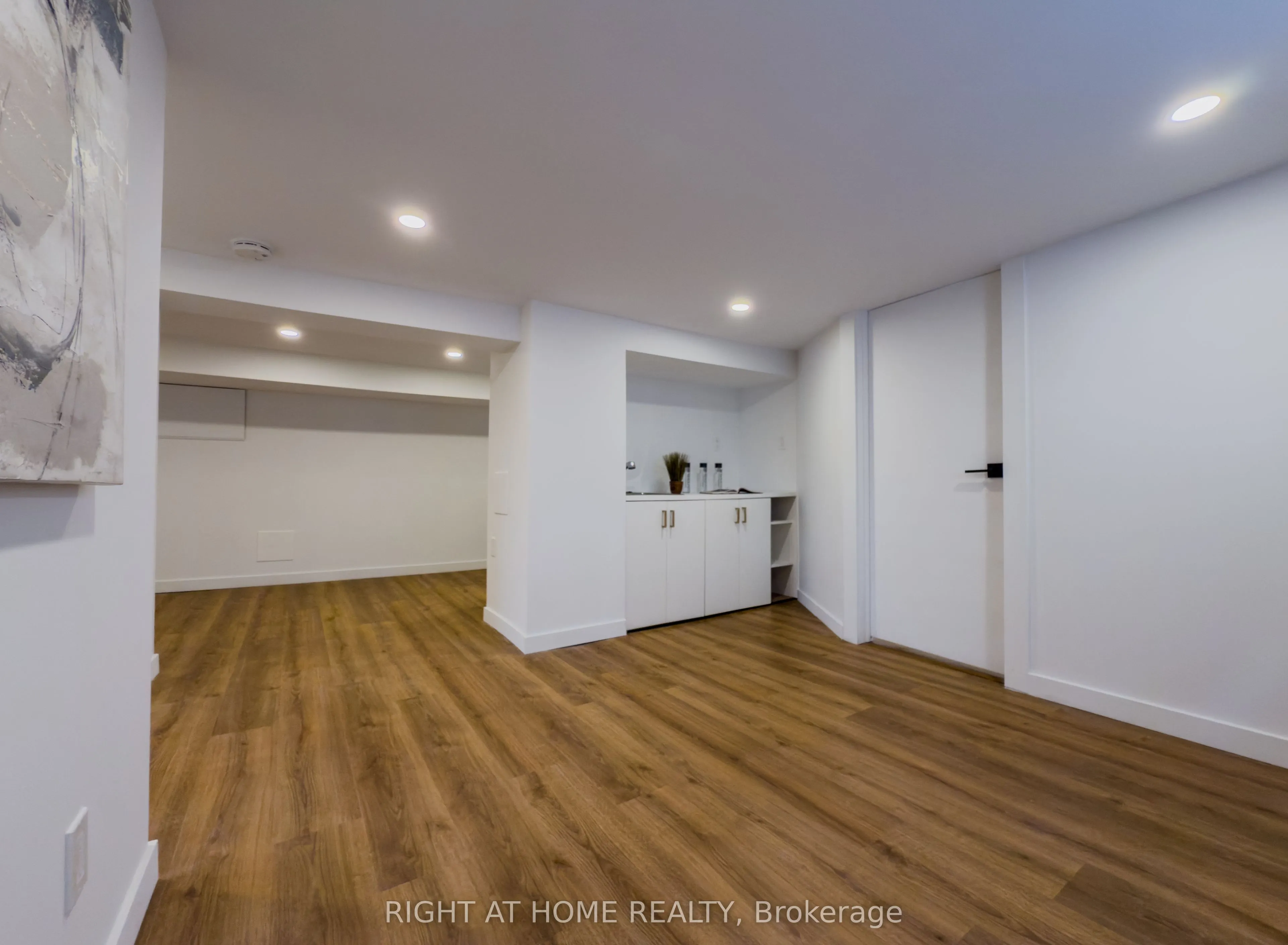 32 Brenton Street