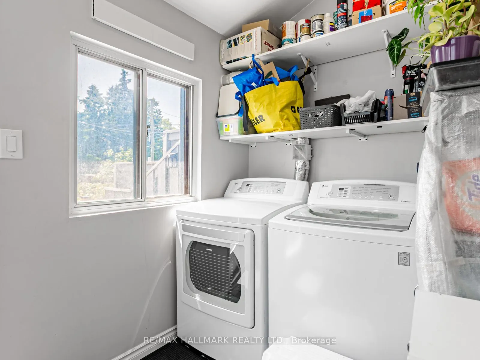 47 Hazelwood Avenue, #Main & 2nd Floor