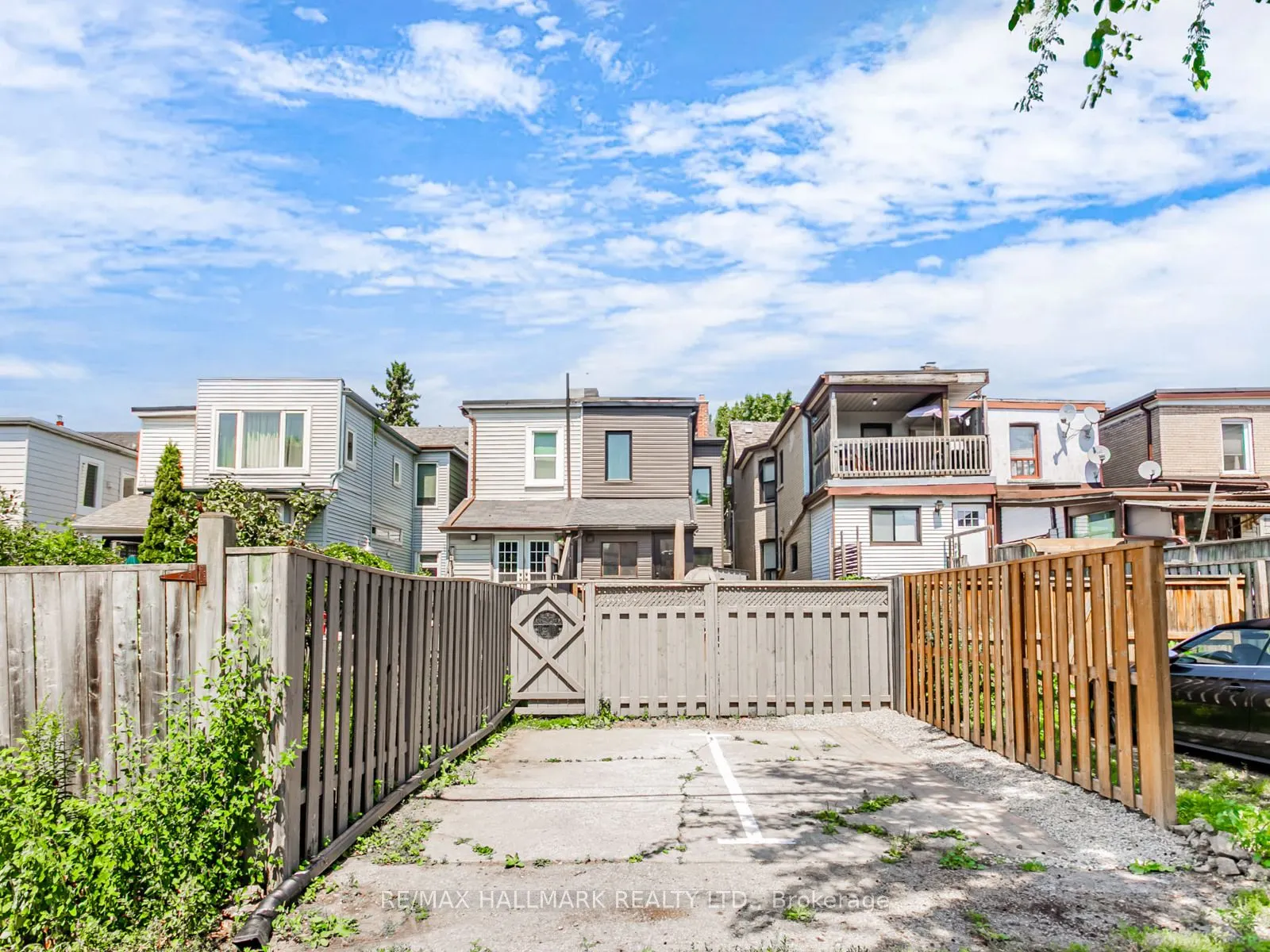 47 Hazelwood Avenue, #Main & 2nd Floor