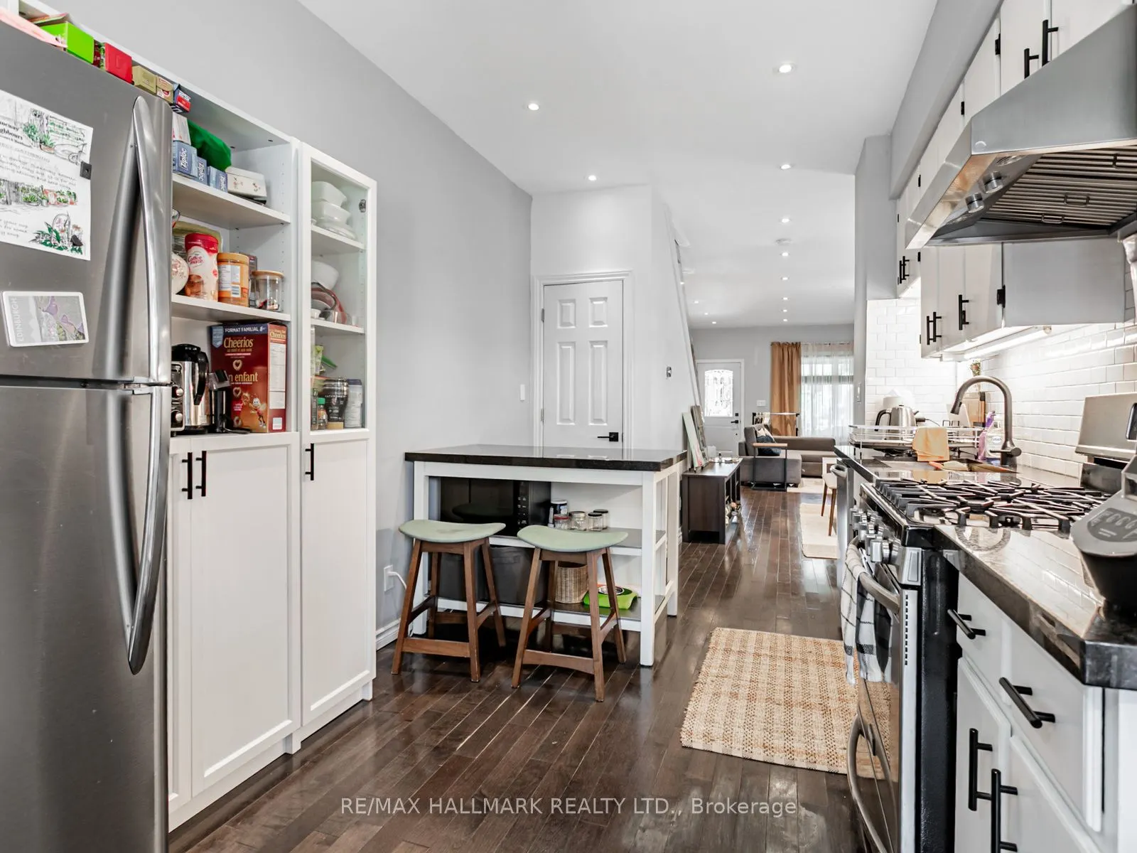47 Hazelwood Avenue, #Main & 2nd Floor