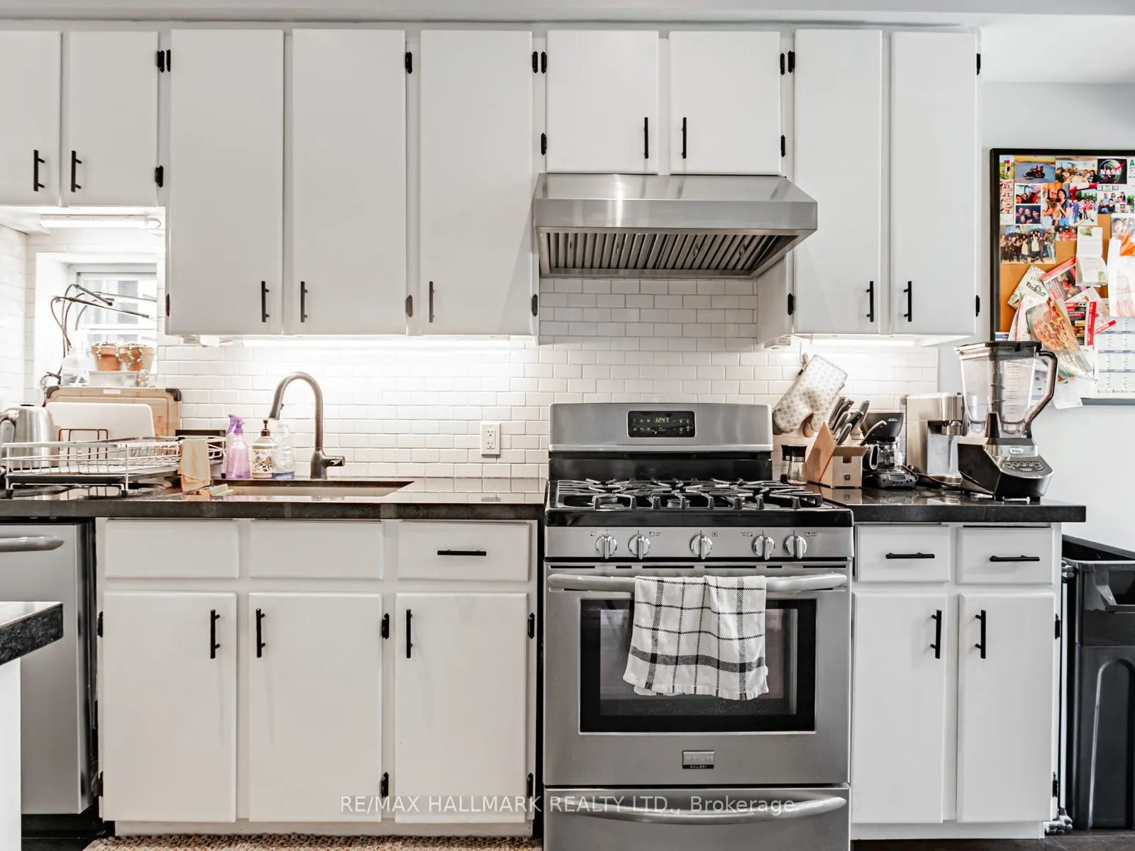 47 Hazelwood Avenue, #Main & 2nd Floor