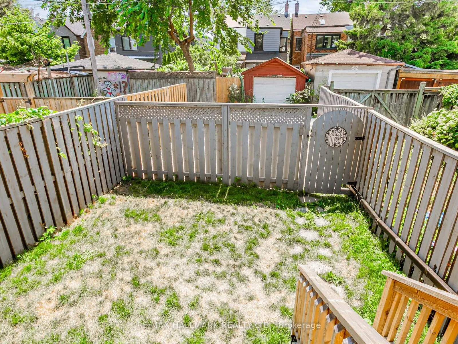 47 Hazelwood Avenue, #Main & 2nd Floor
