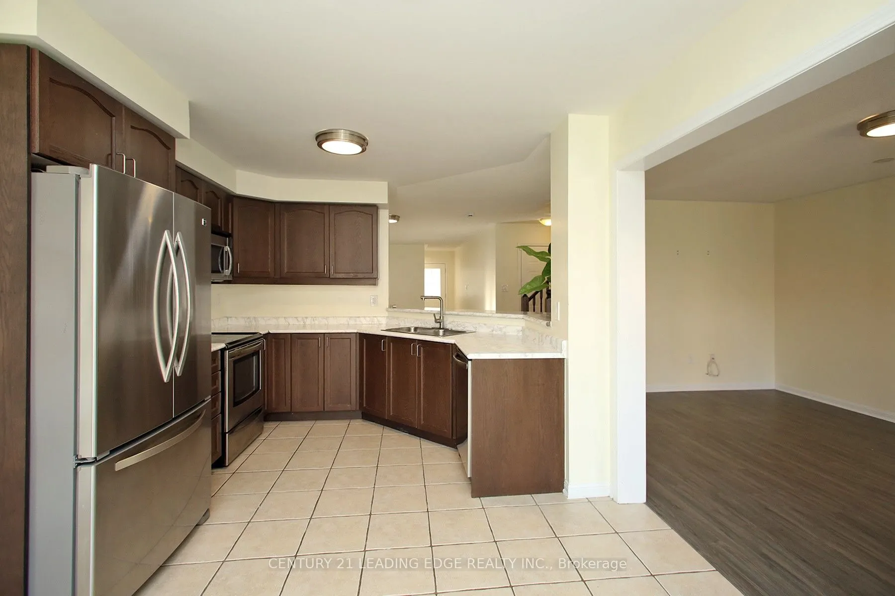 1810 Parkhurst Crescent