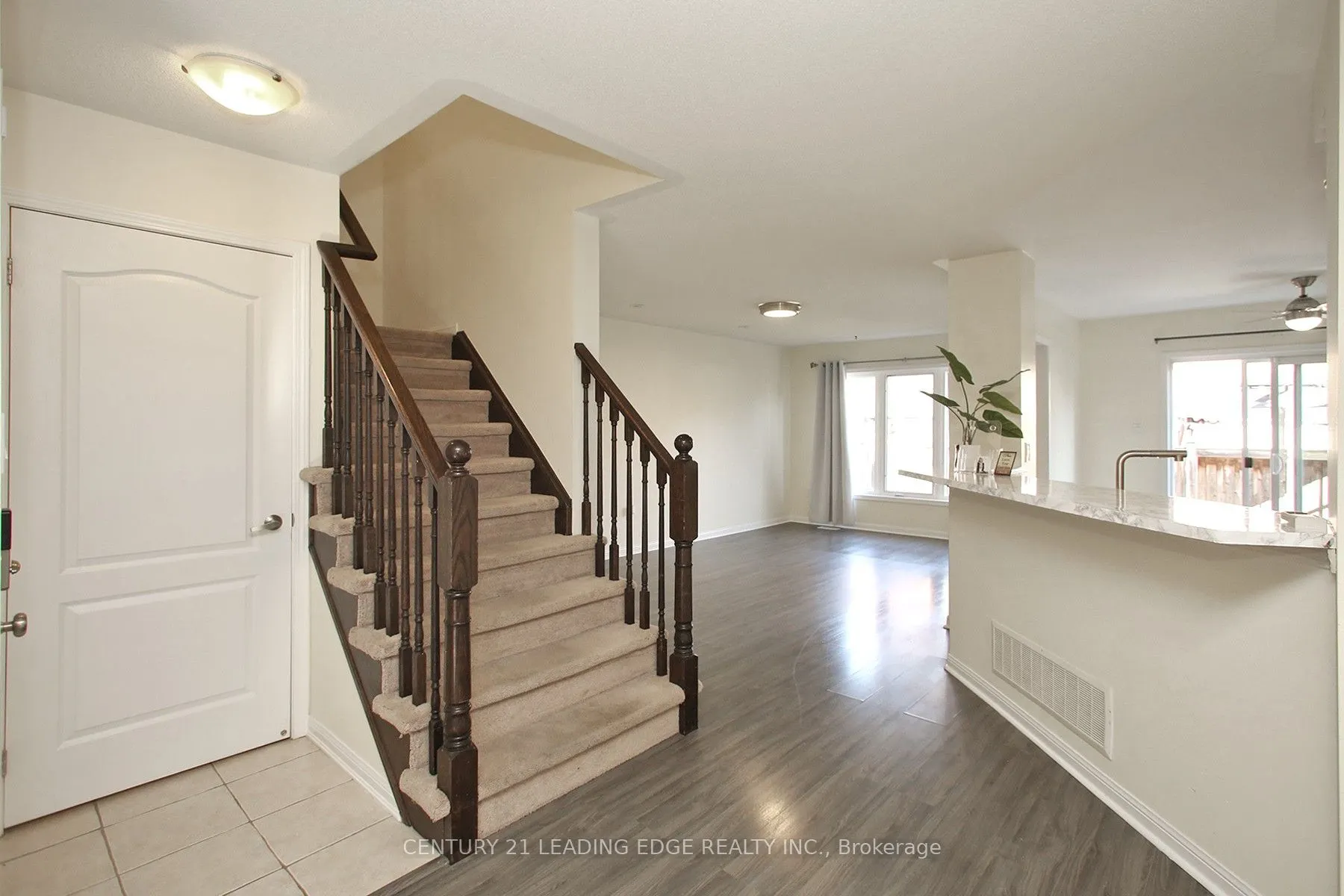 1810 Parkhurst Crescent
