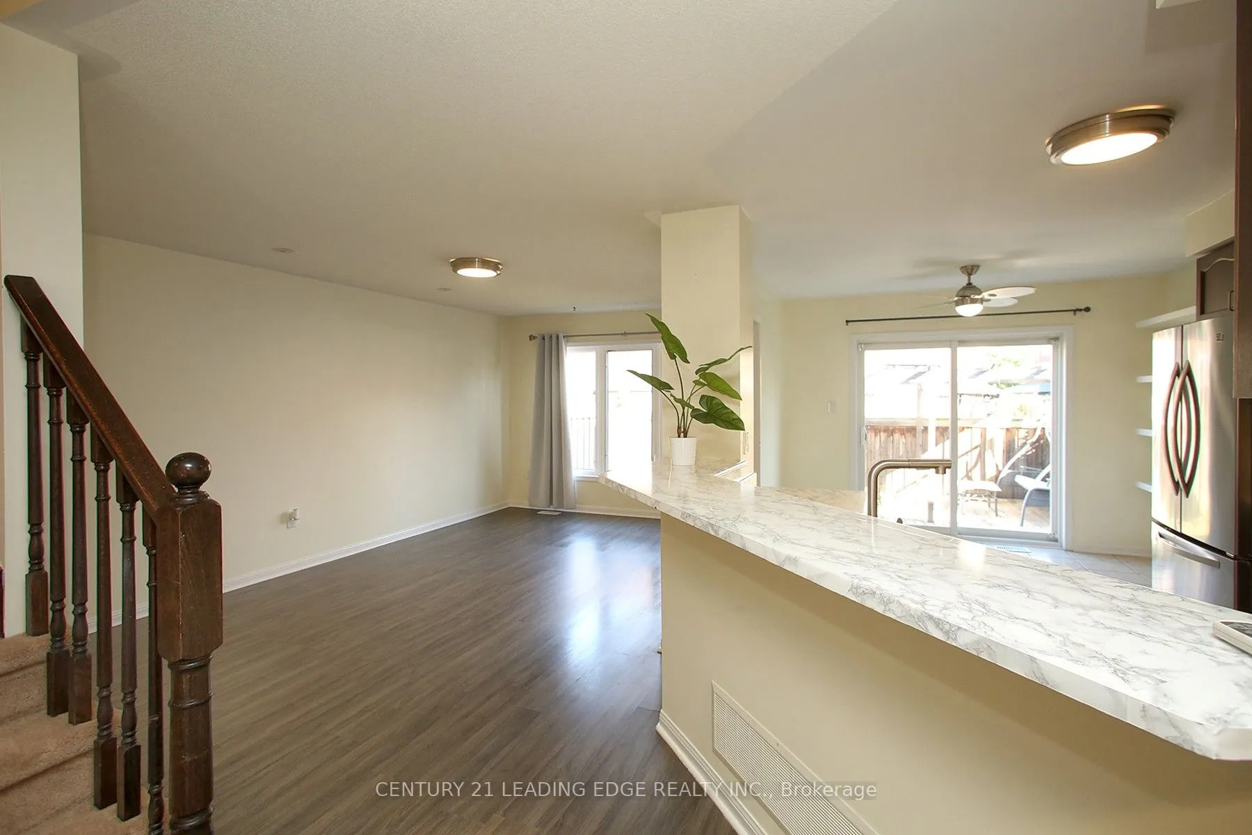 1810 Parkhurst Crescent