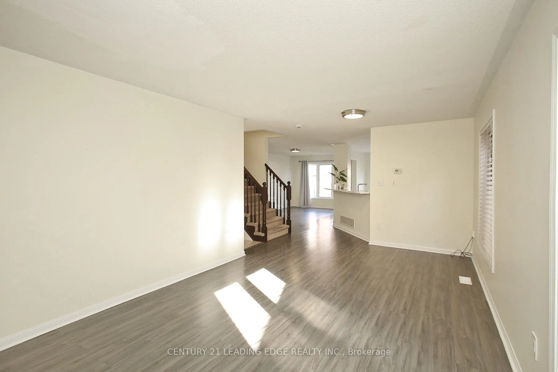 1810 Parkhurst Crescent