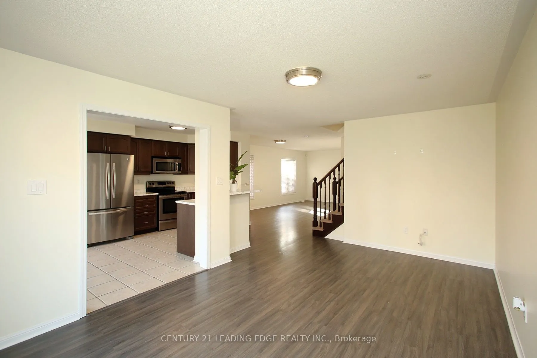 1810 Parkhurst Crescent