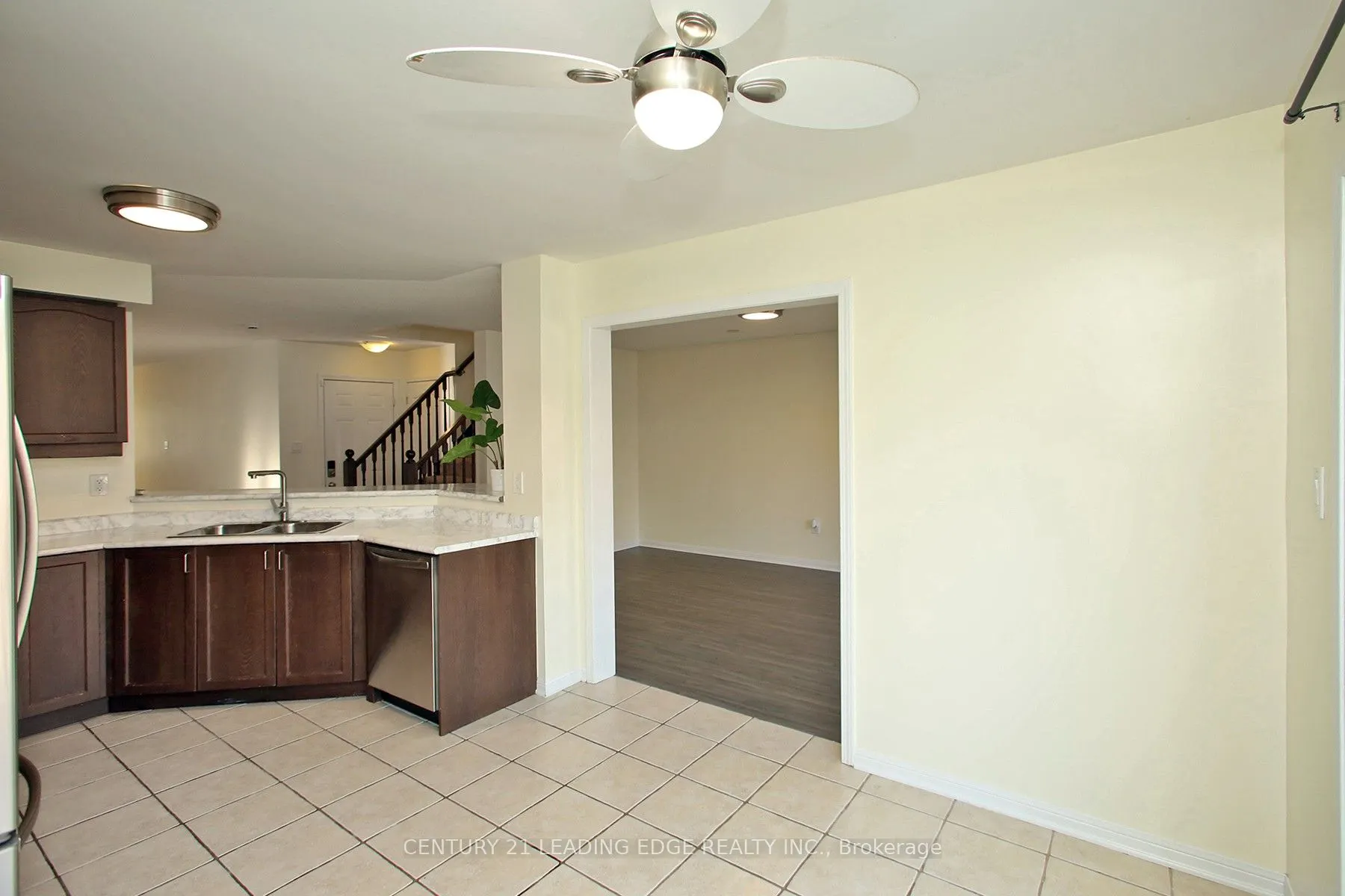 1810 Parkhurst Crescent