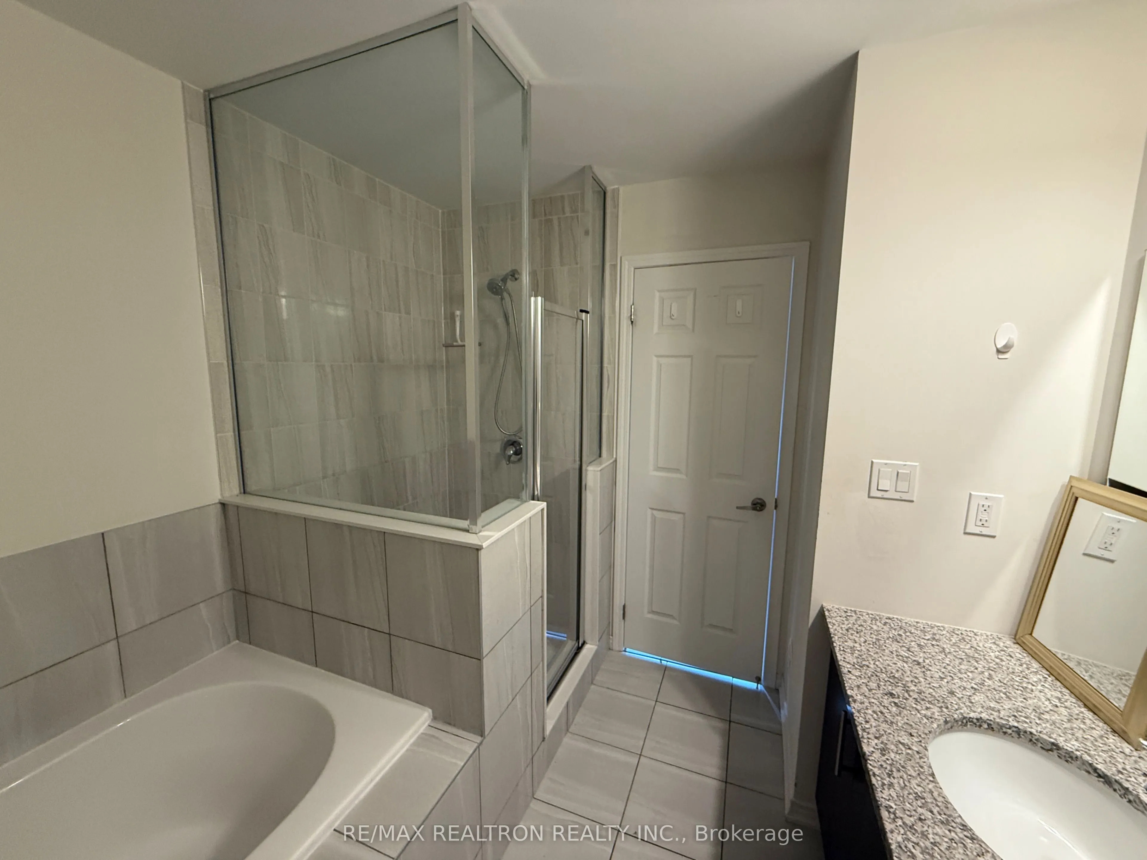 2674 Magdalene Path E, #100