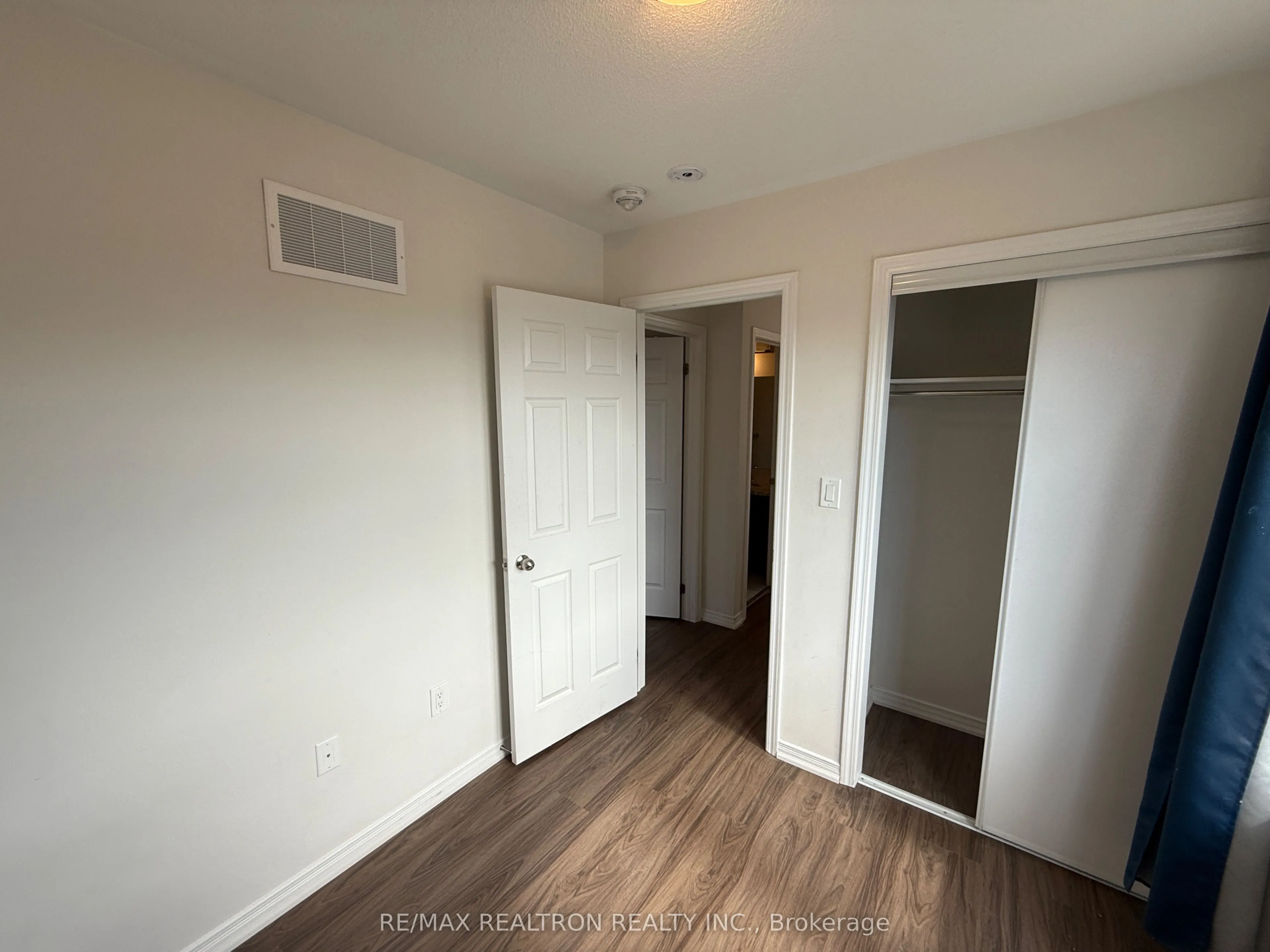 2674 Magdalene Path E, #100
