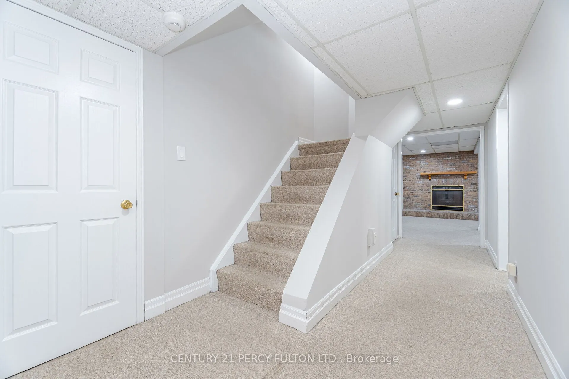 718 Pebble Court