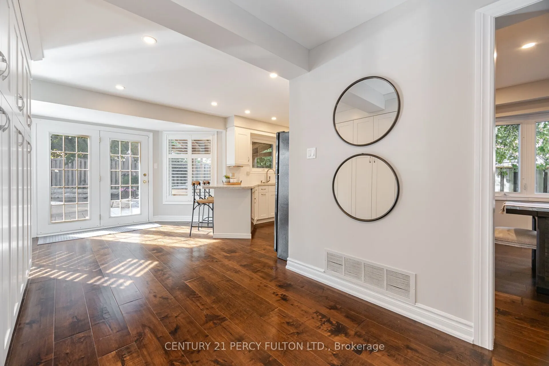 718 Pebble Court