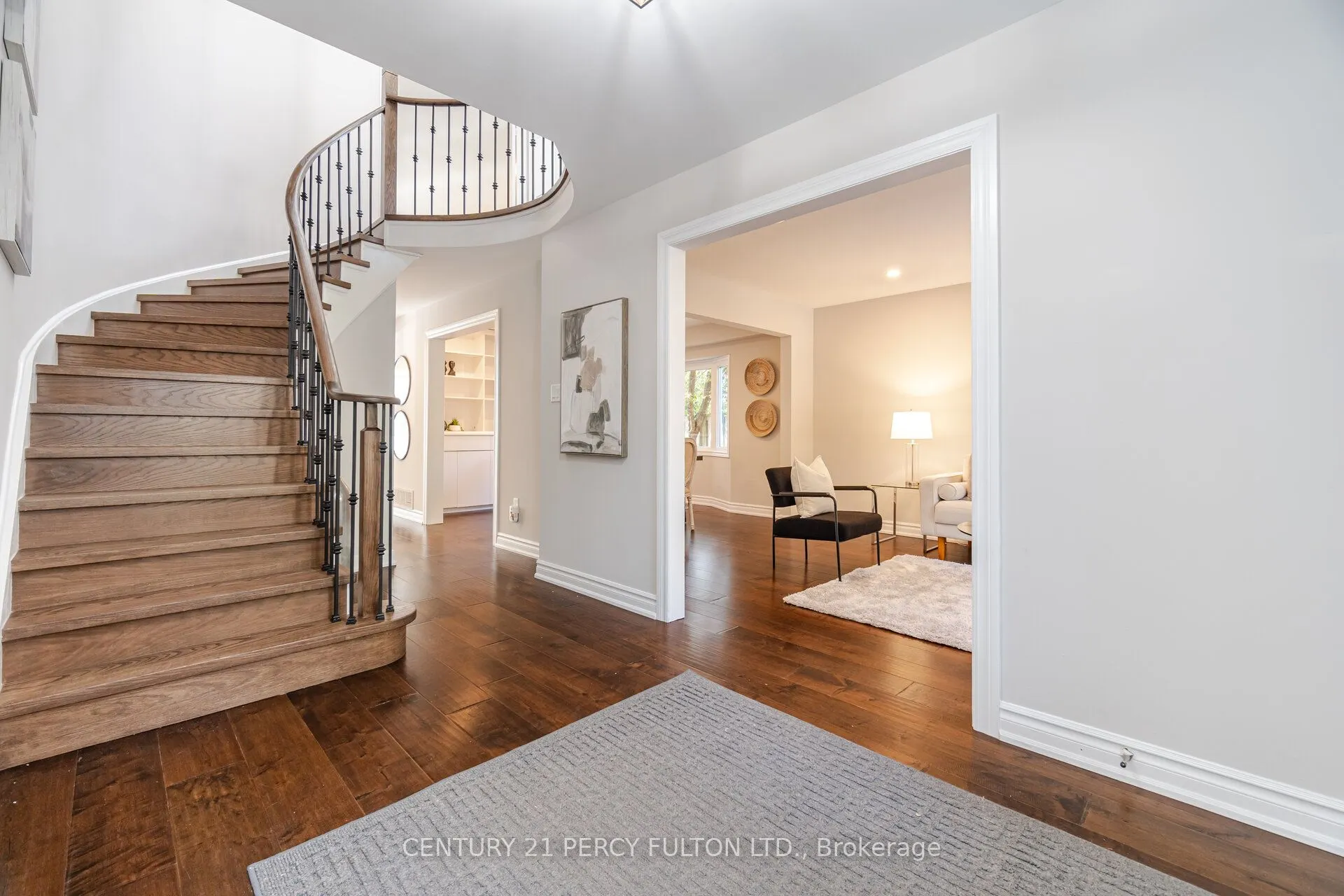 718 Pebble Court