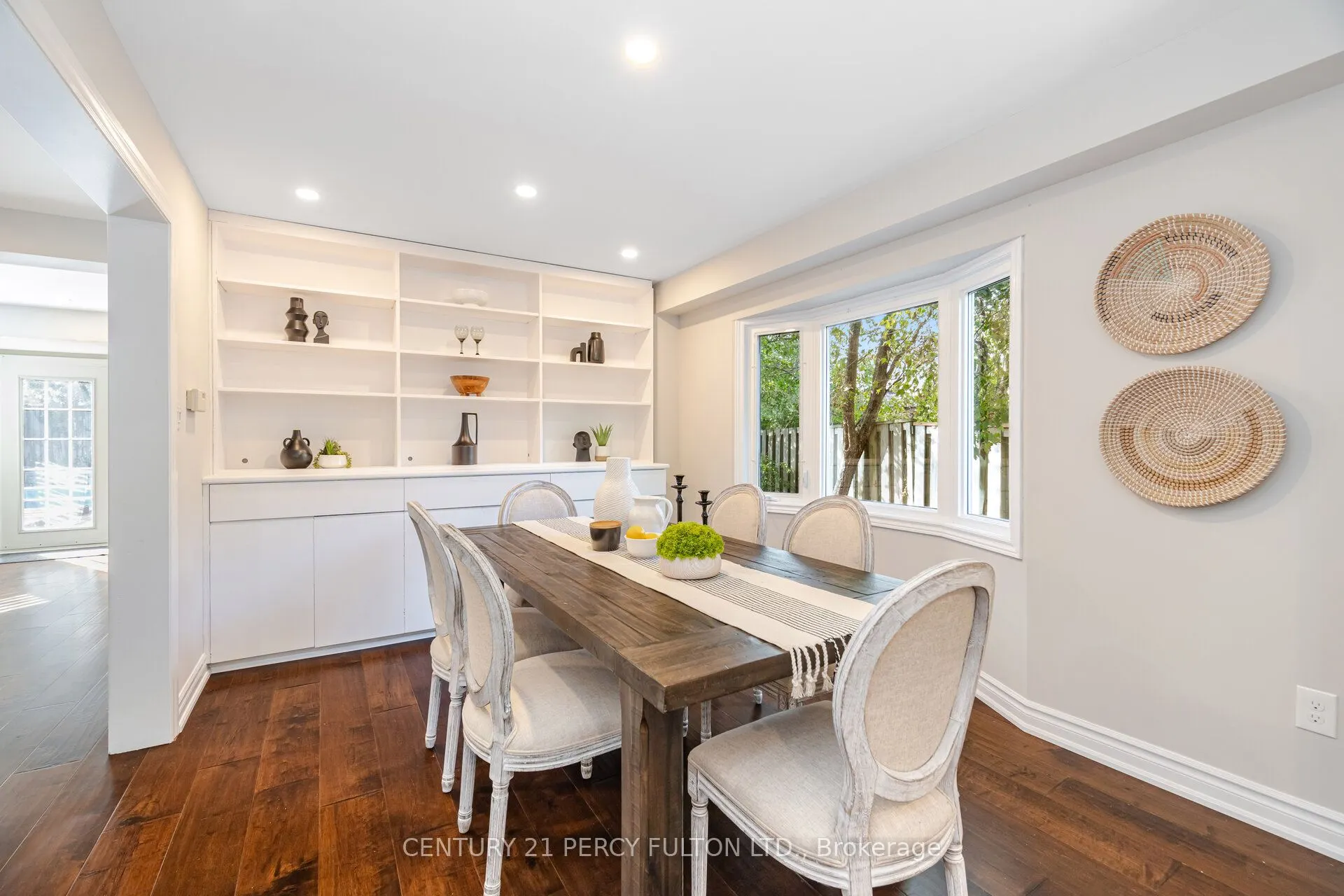 718 Pebble Court
