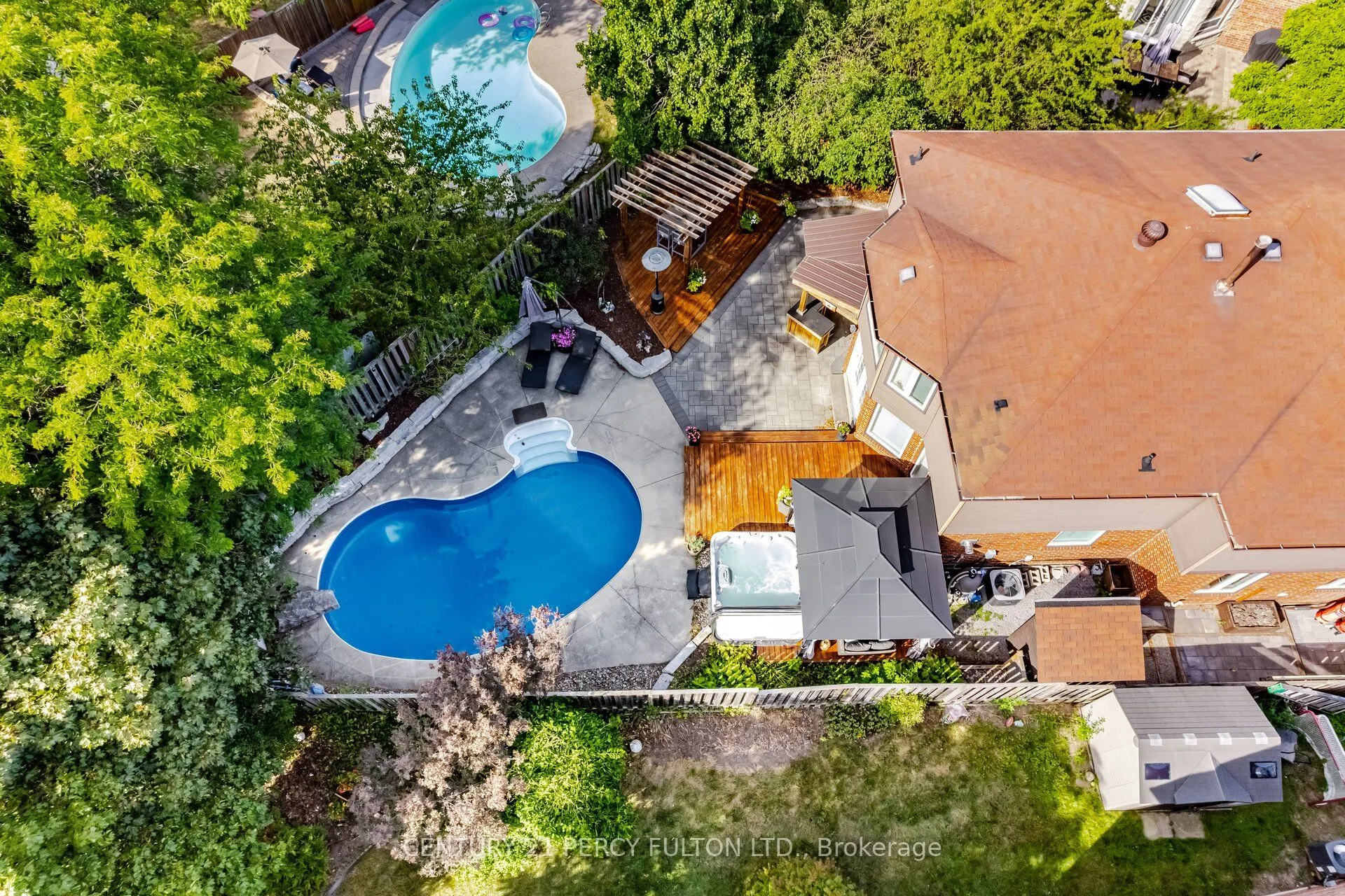 718 Pebble Court