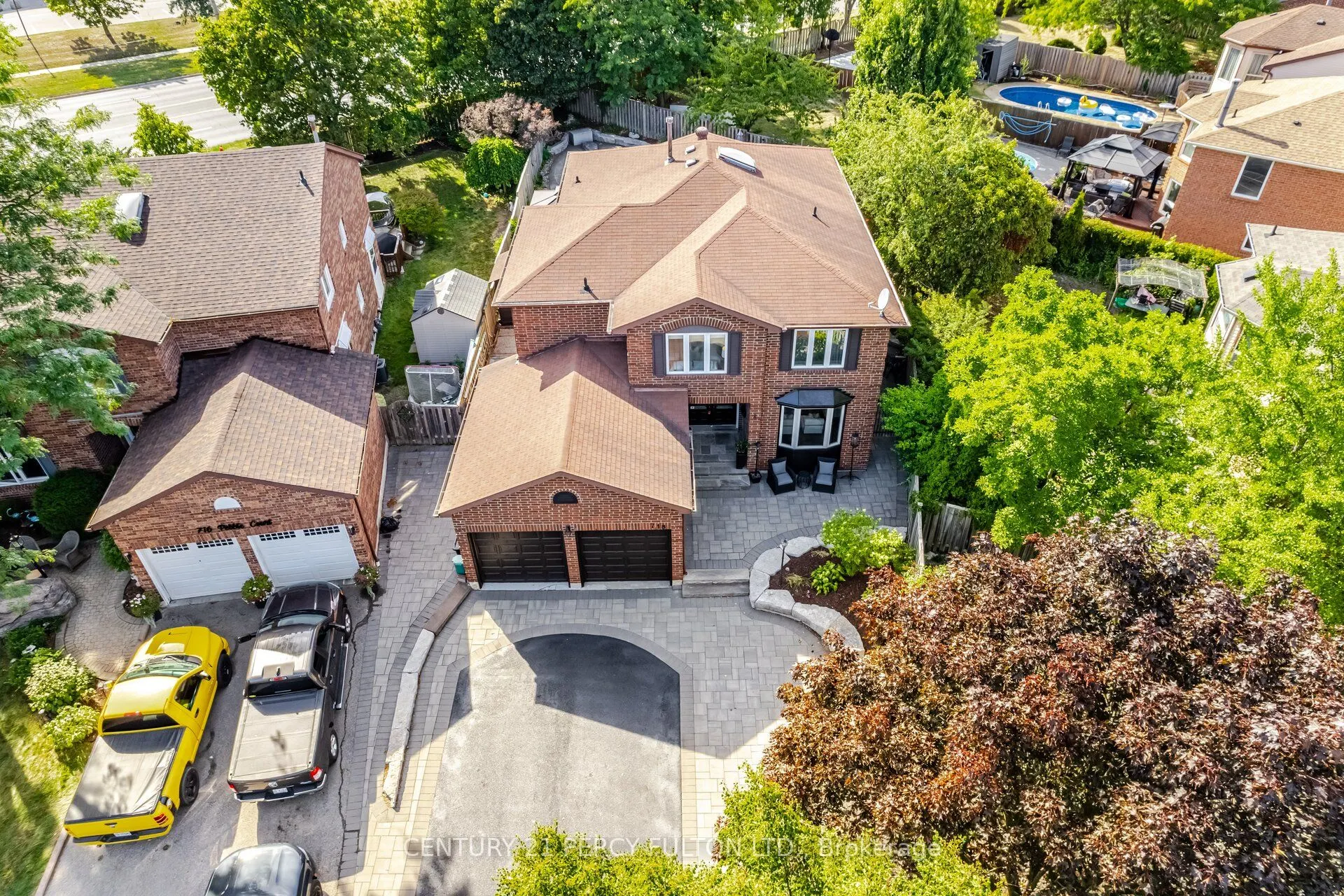 718 Pebble Court