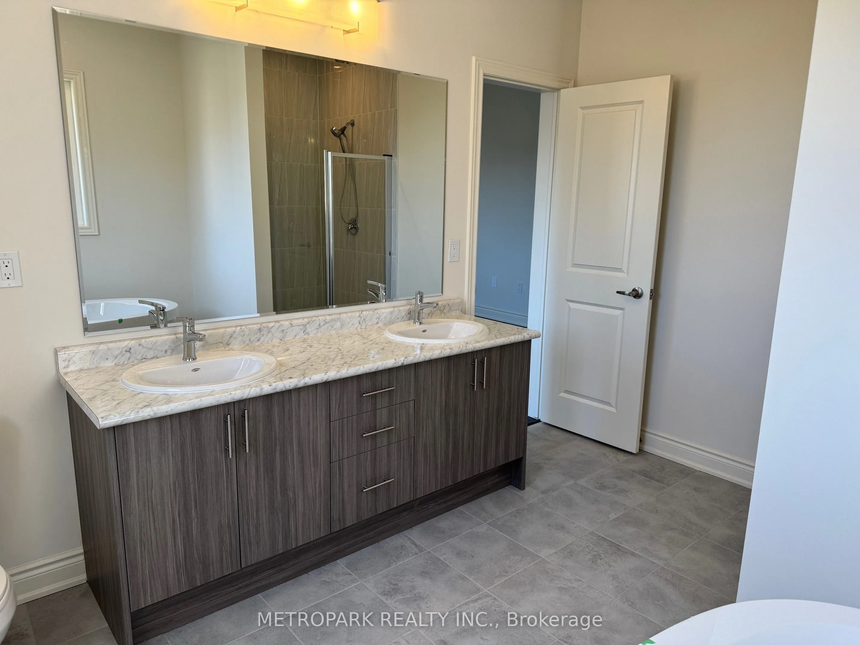 2219 Crystal Drive
