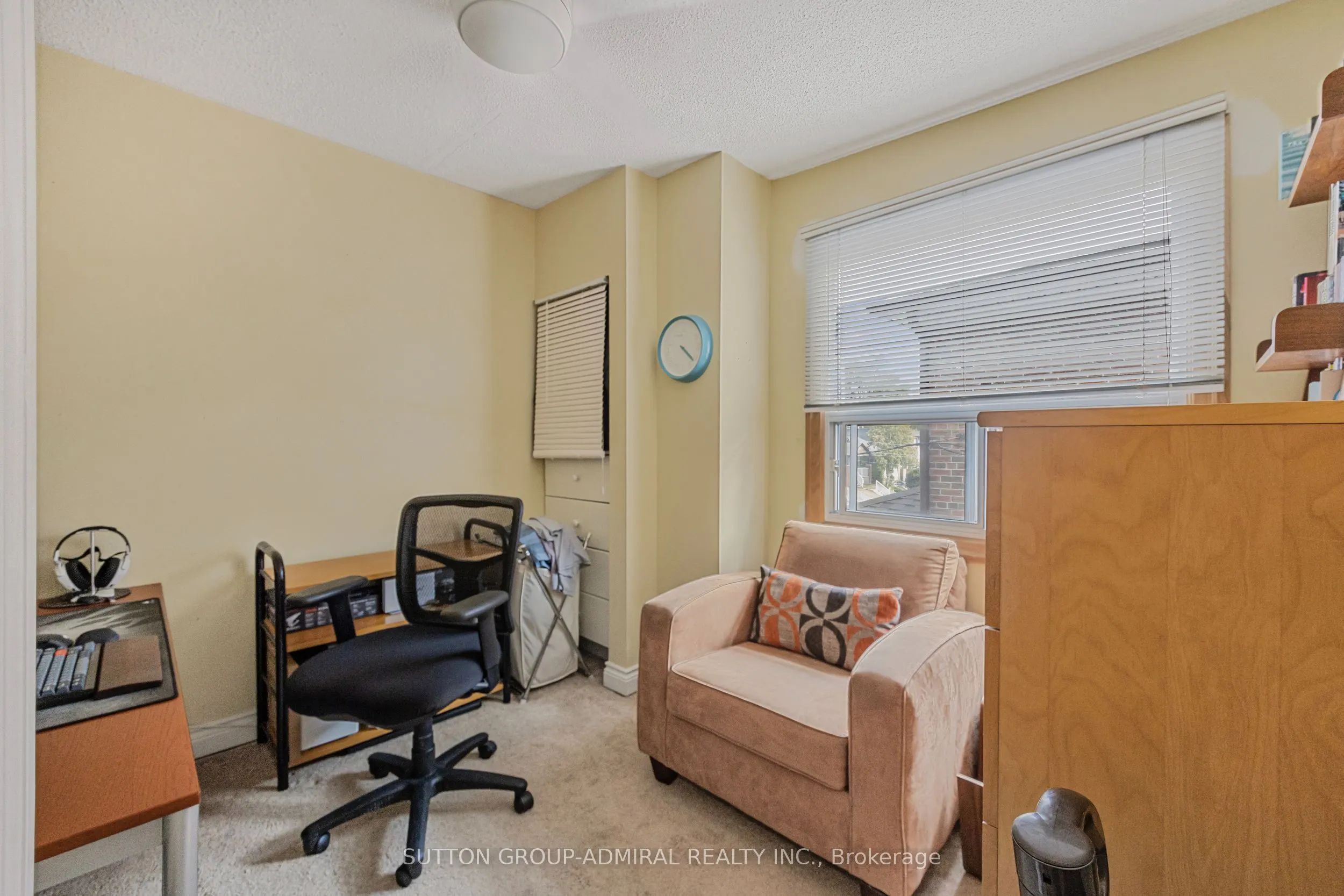 30 Everett Crescent