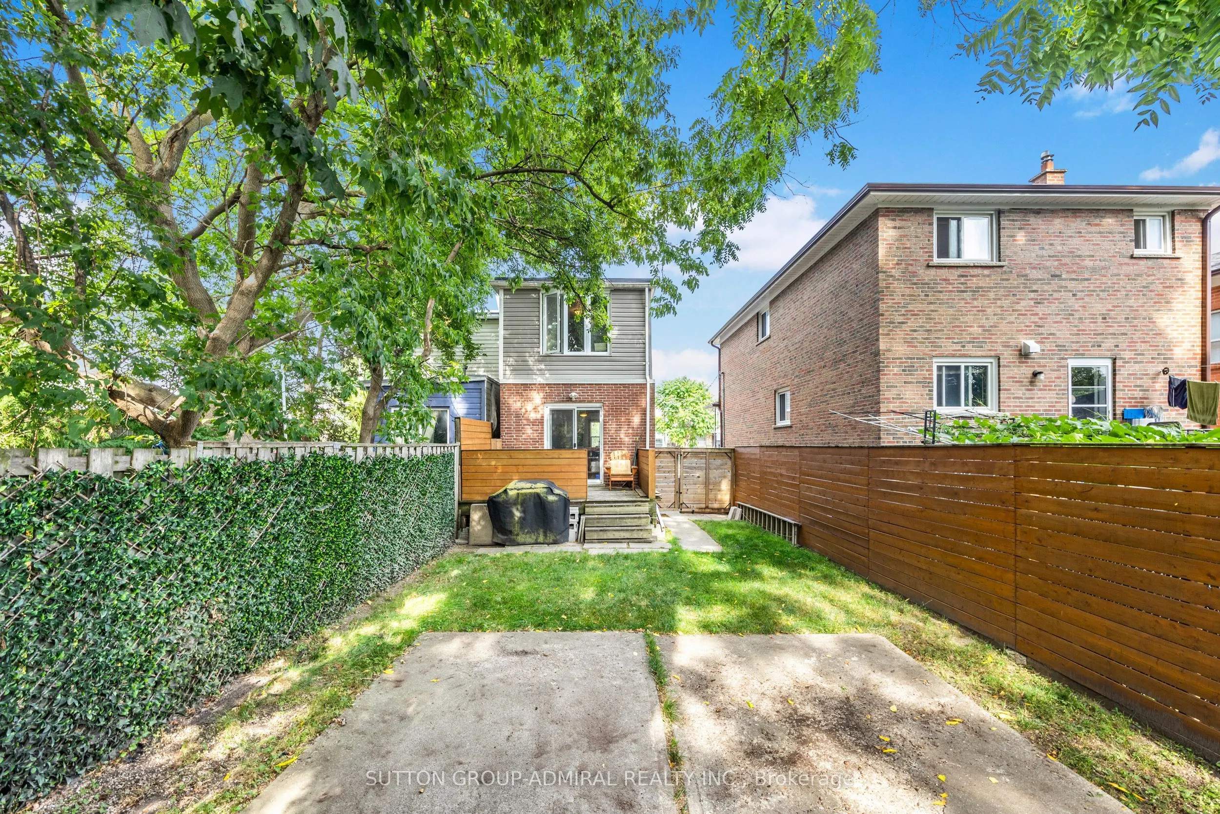 30 Everett Crescent
