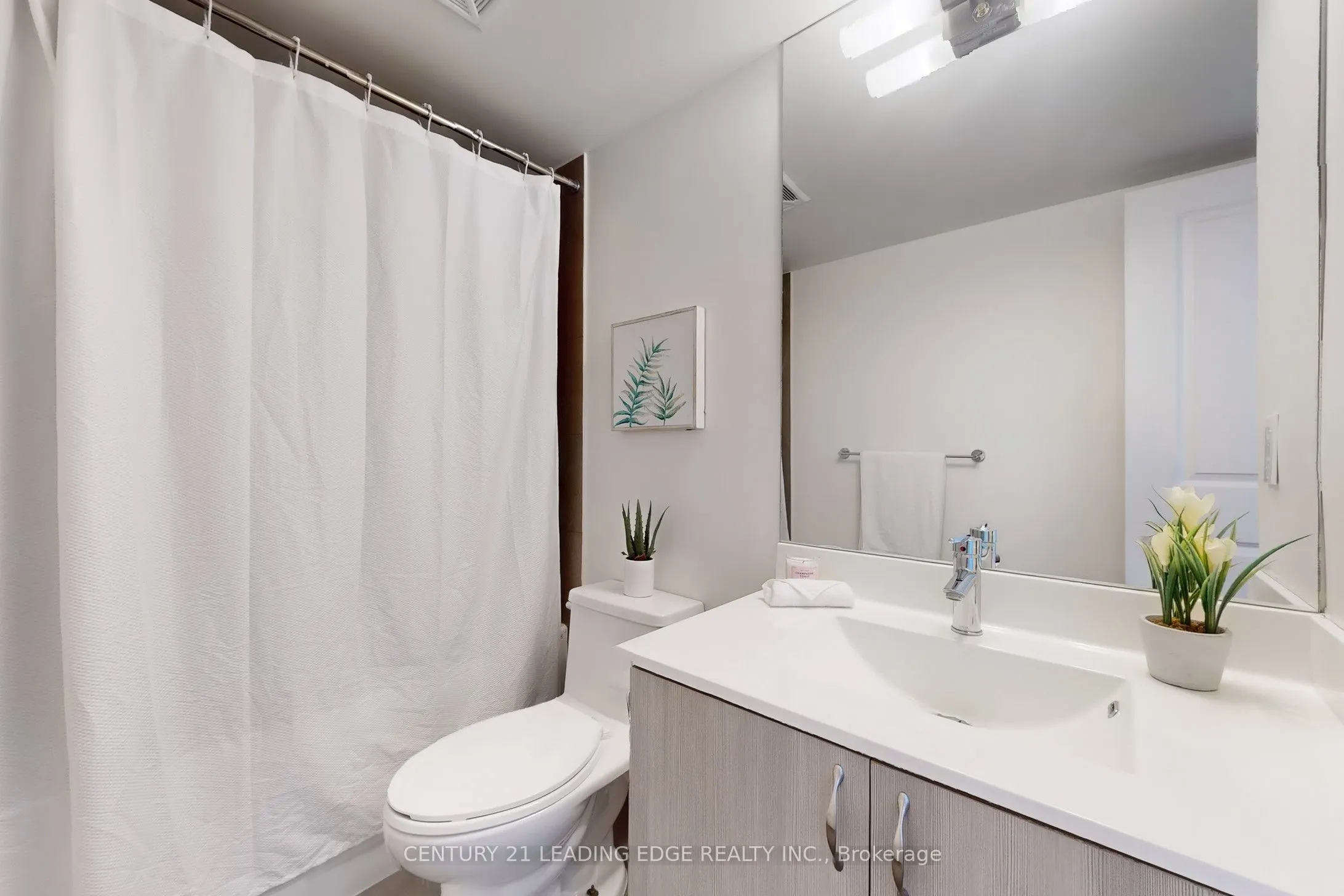 1235 Bayly Street, #901