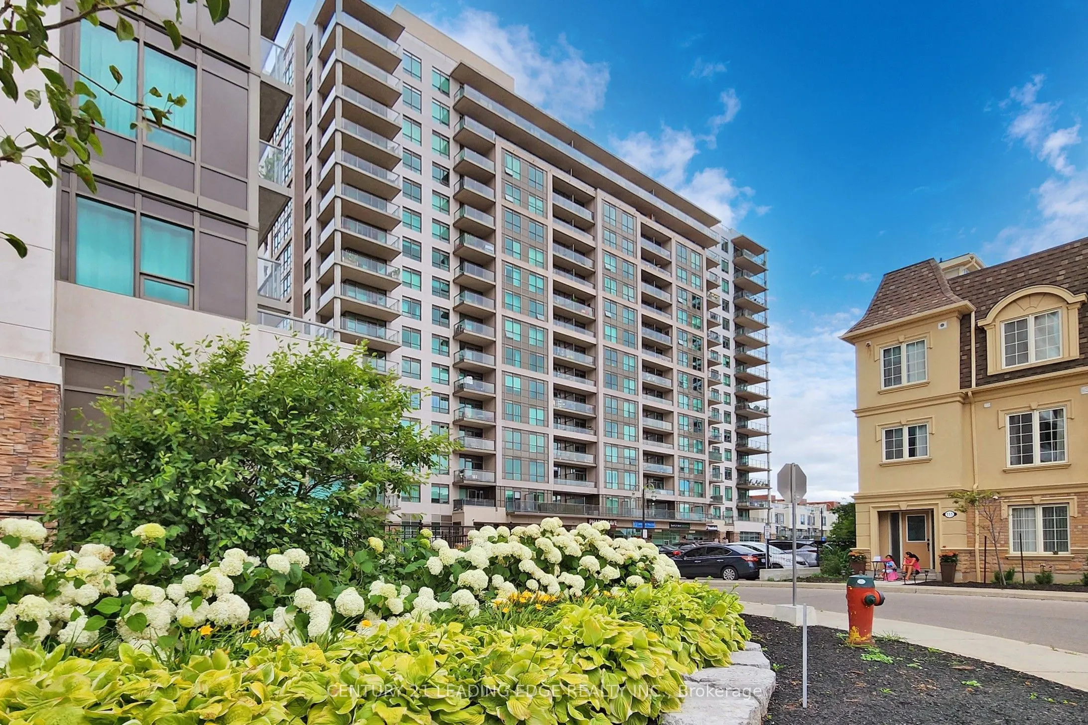 1235 Bayly Street, #901