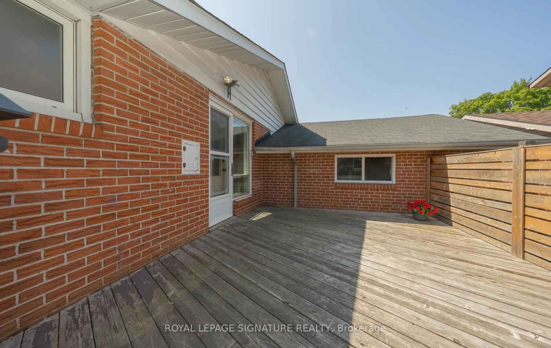9 Bridlewood Boulevard
