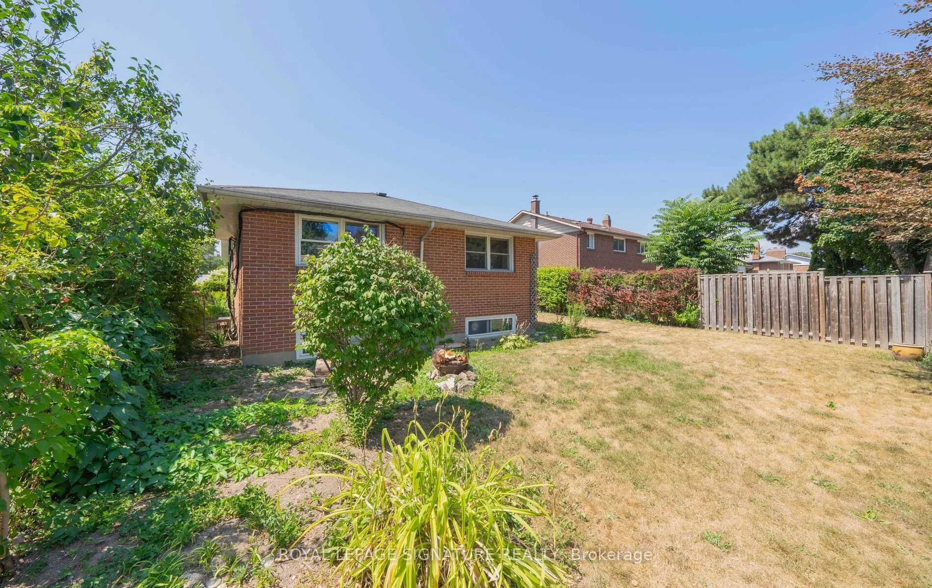 9 Bridlewood Boulevard